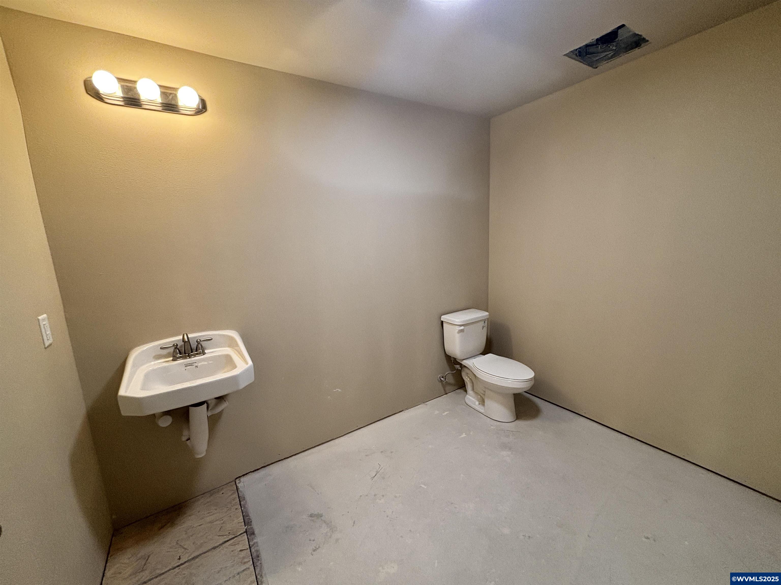 75 C (101 B) St
