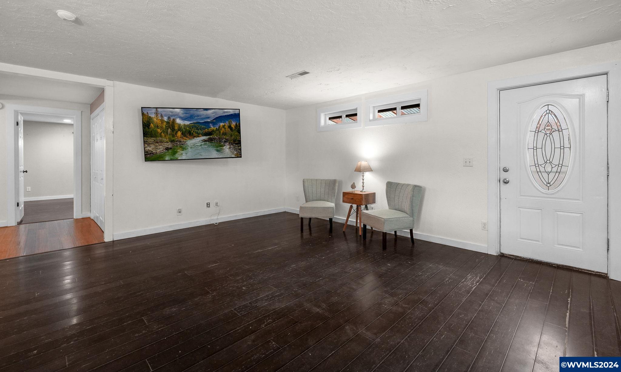 3613 Tudor Wy SE
