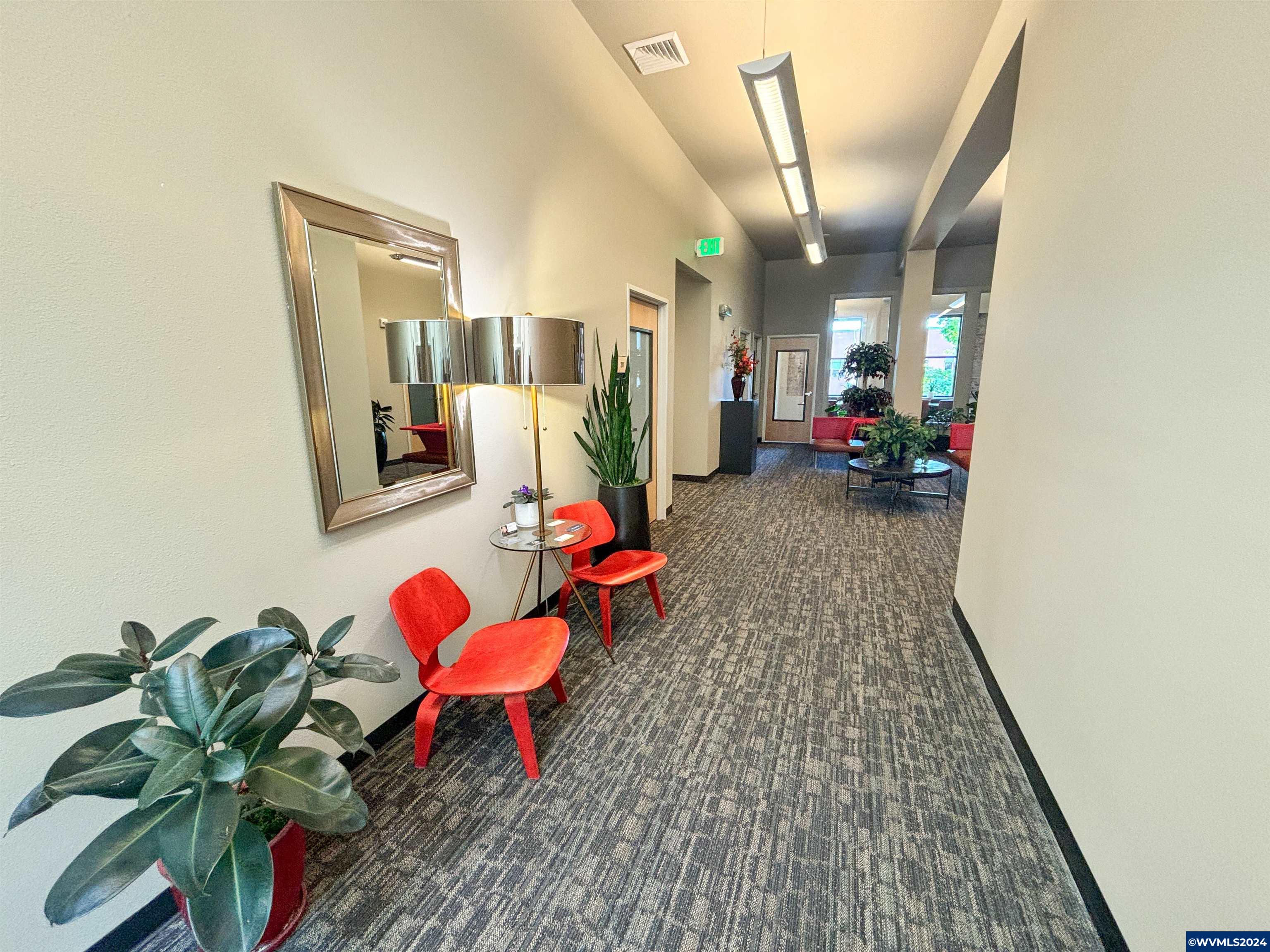 223 Commercial (160-A) St NE