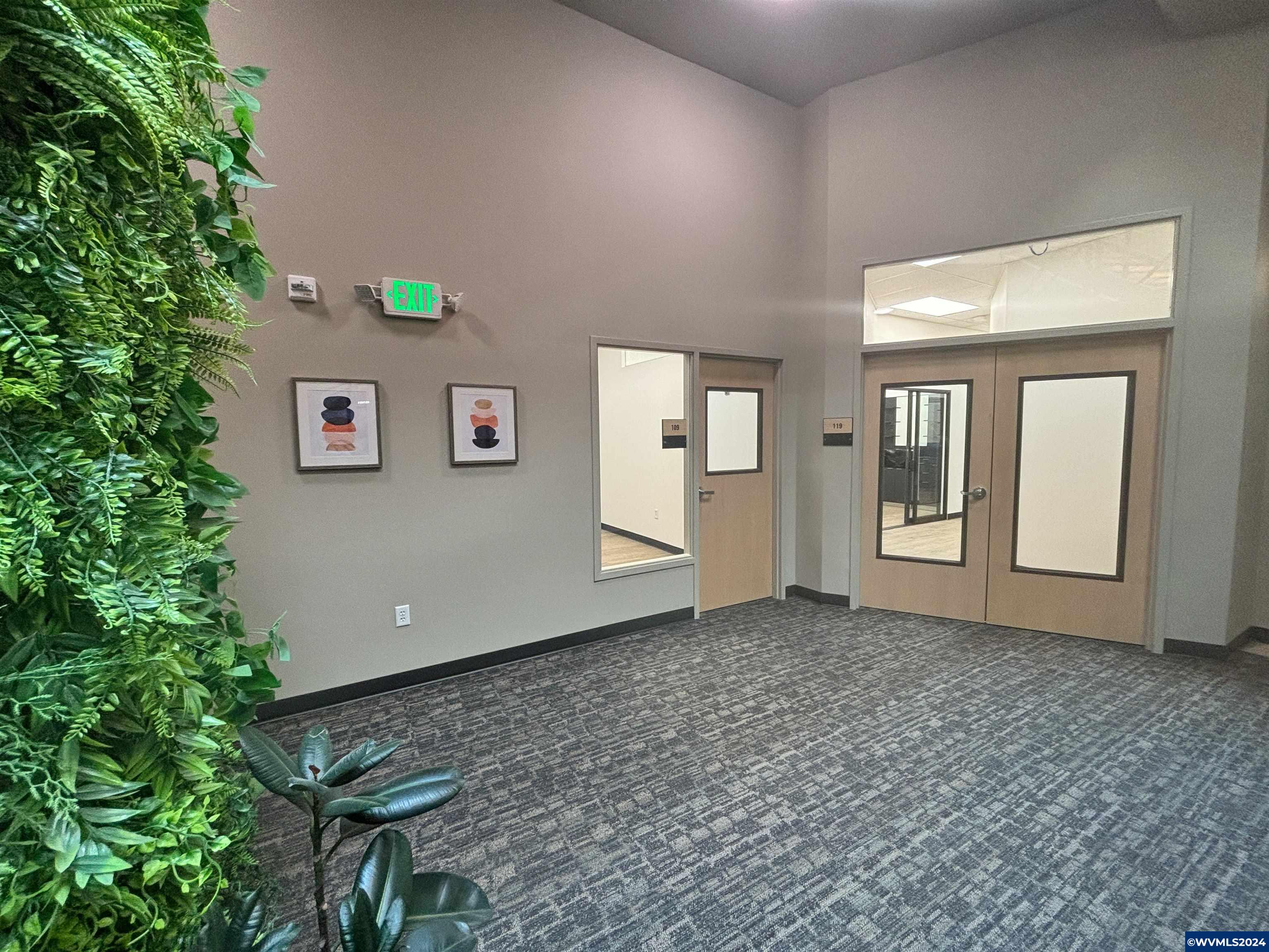 223 Commercial (160-C) St NE