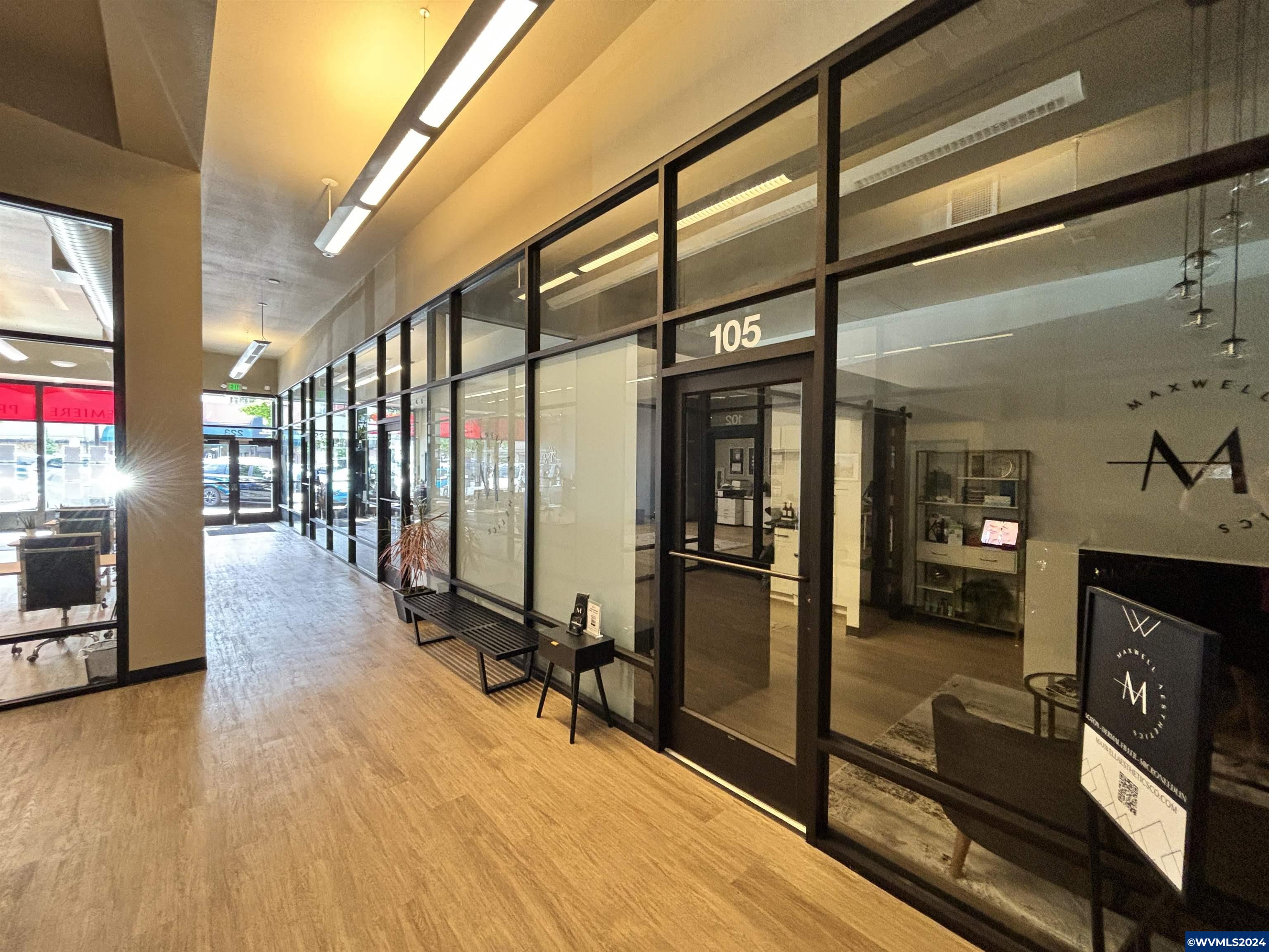 223 Commercial (160-D) St NE