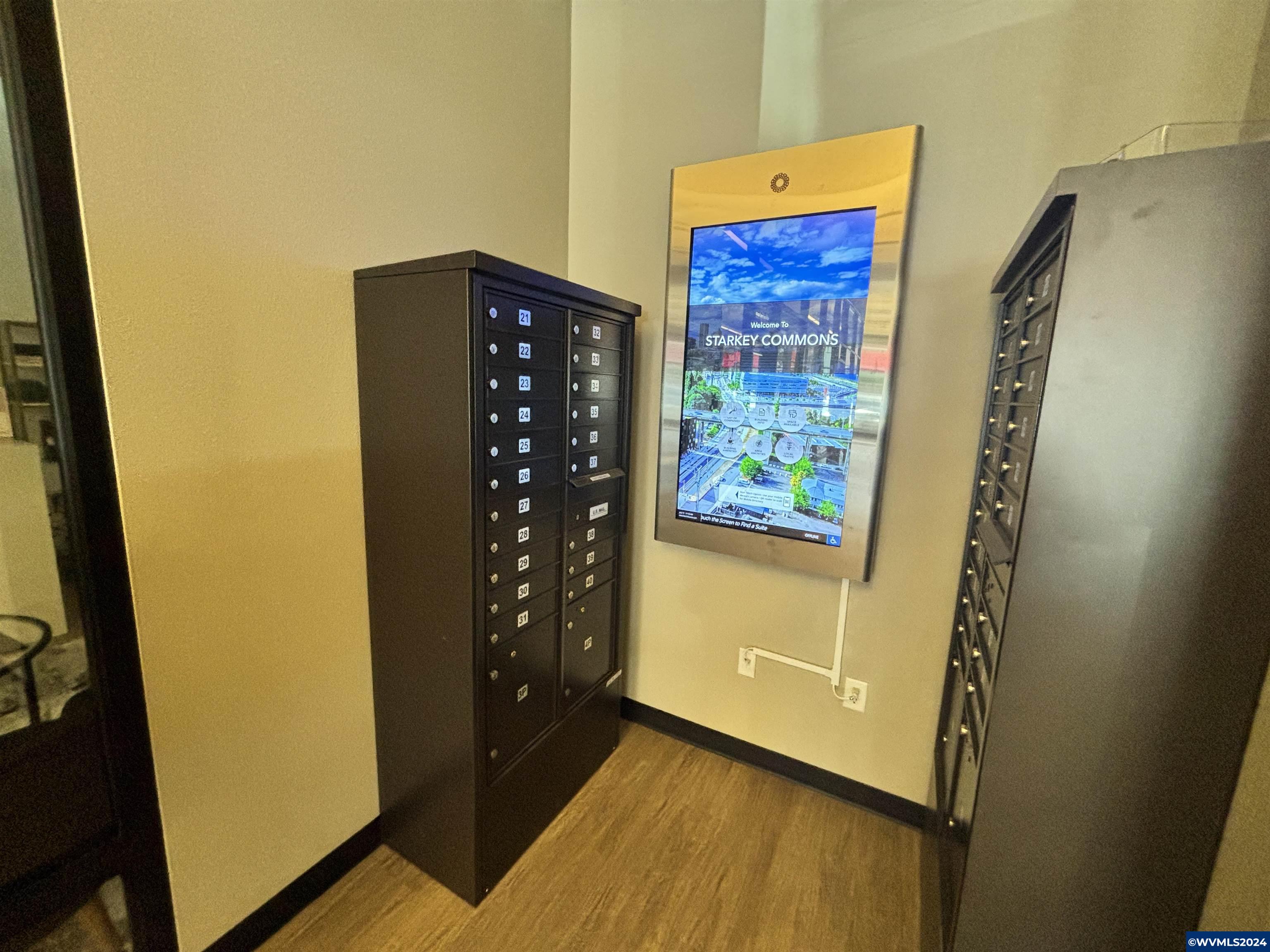 223 Commercial (160-D) St NE