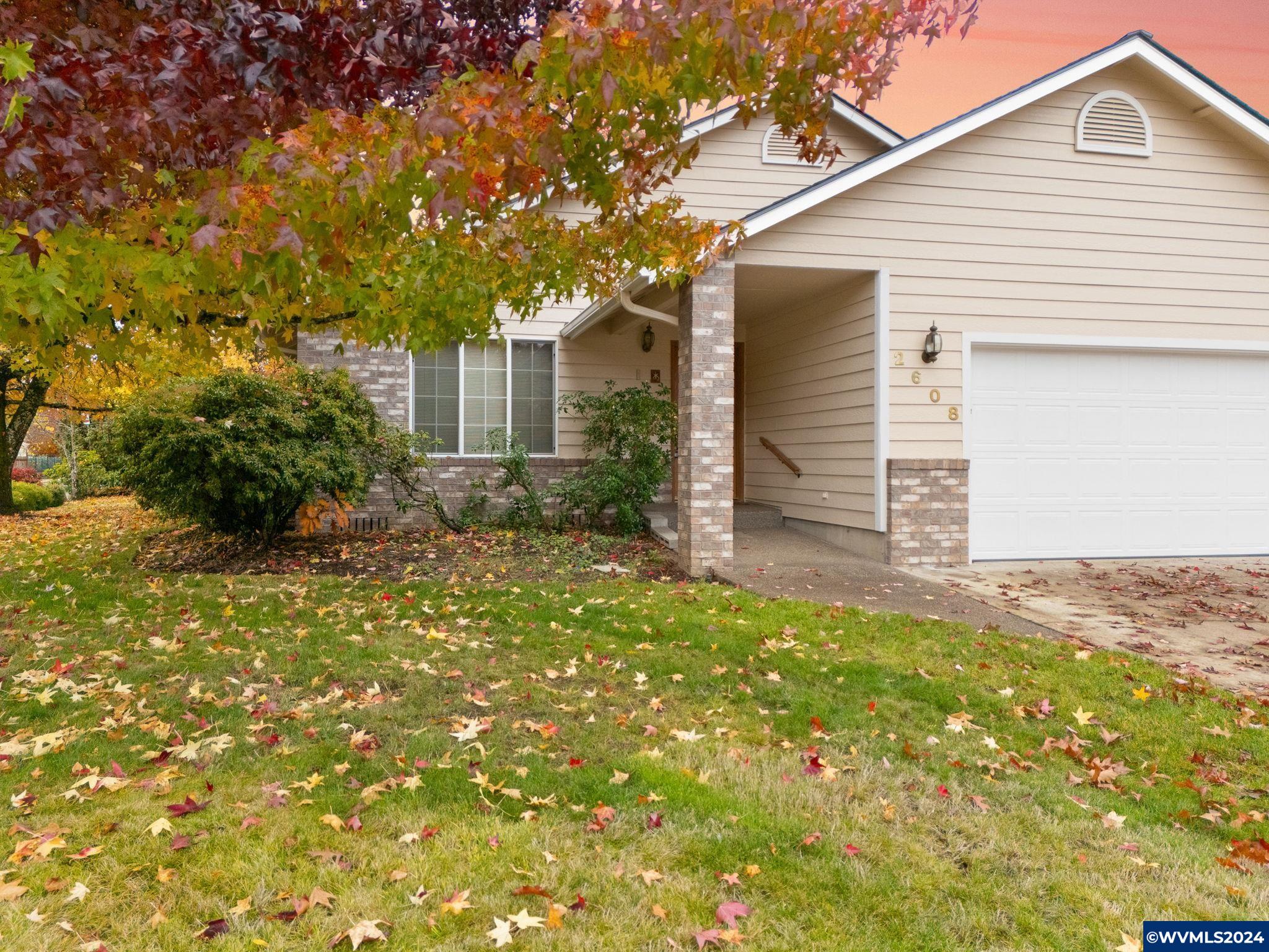 2608 NW Legacy Pl