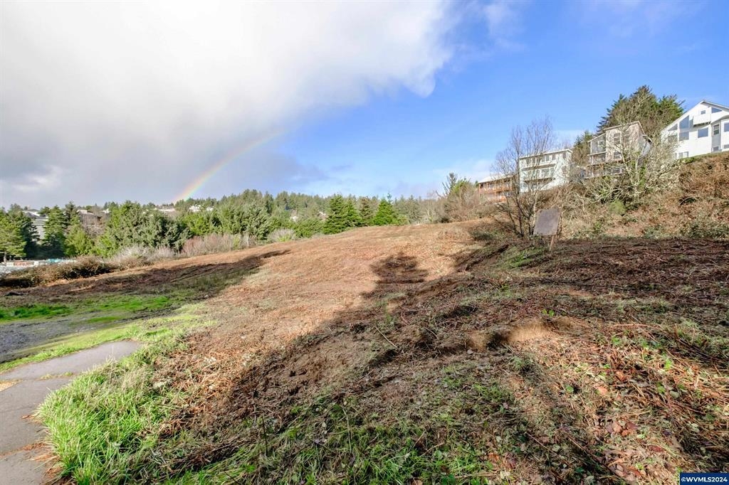 1005 SE Bay Bl, Newport, OR, 97365