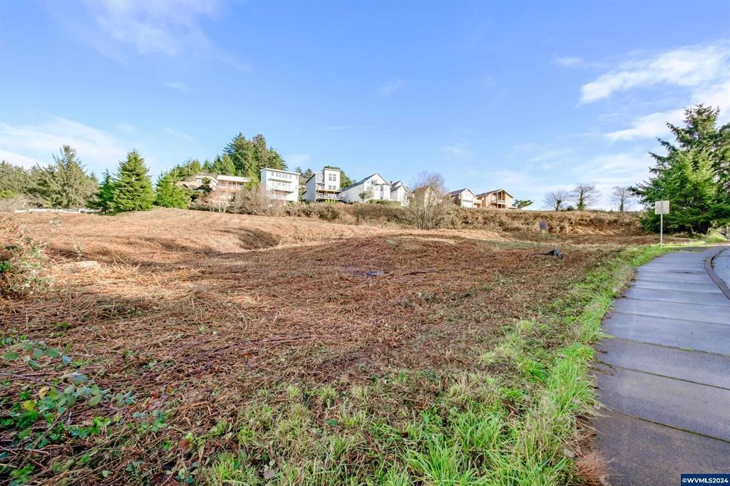 1005 SE Bay Bl, Newport, OR, 97365