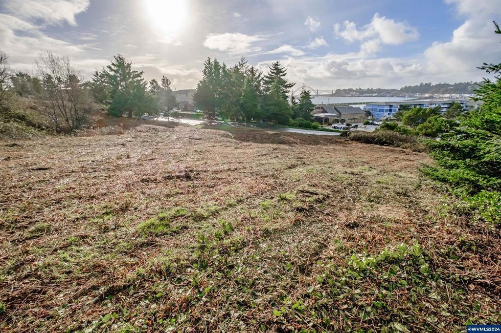 1005 SE Bay Bl, Newport, OR, 97365