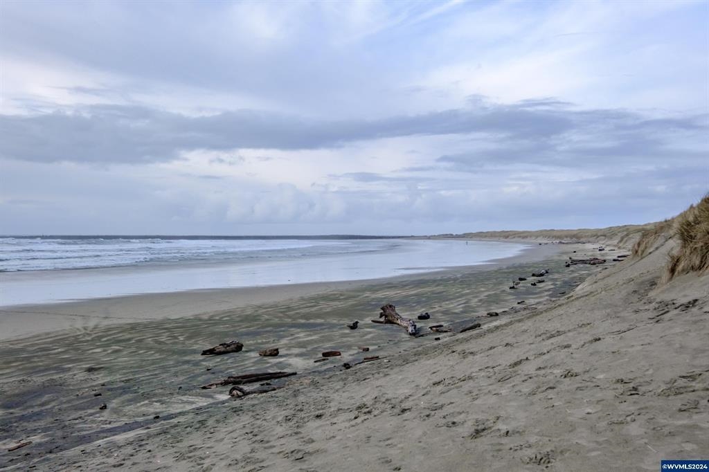 1005 SE Bay Bl, Newport, OR, 97365