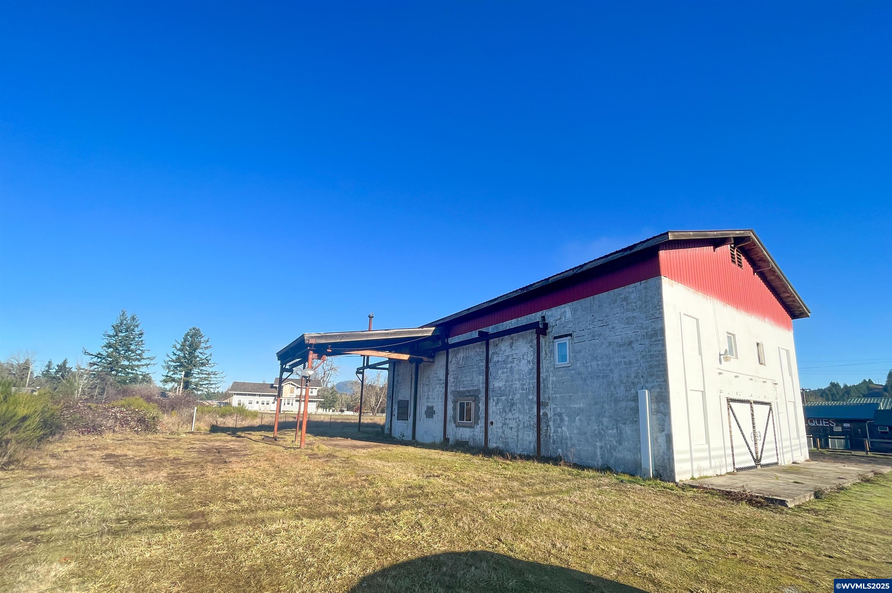 28401 Salmon River Hwy