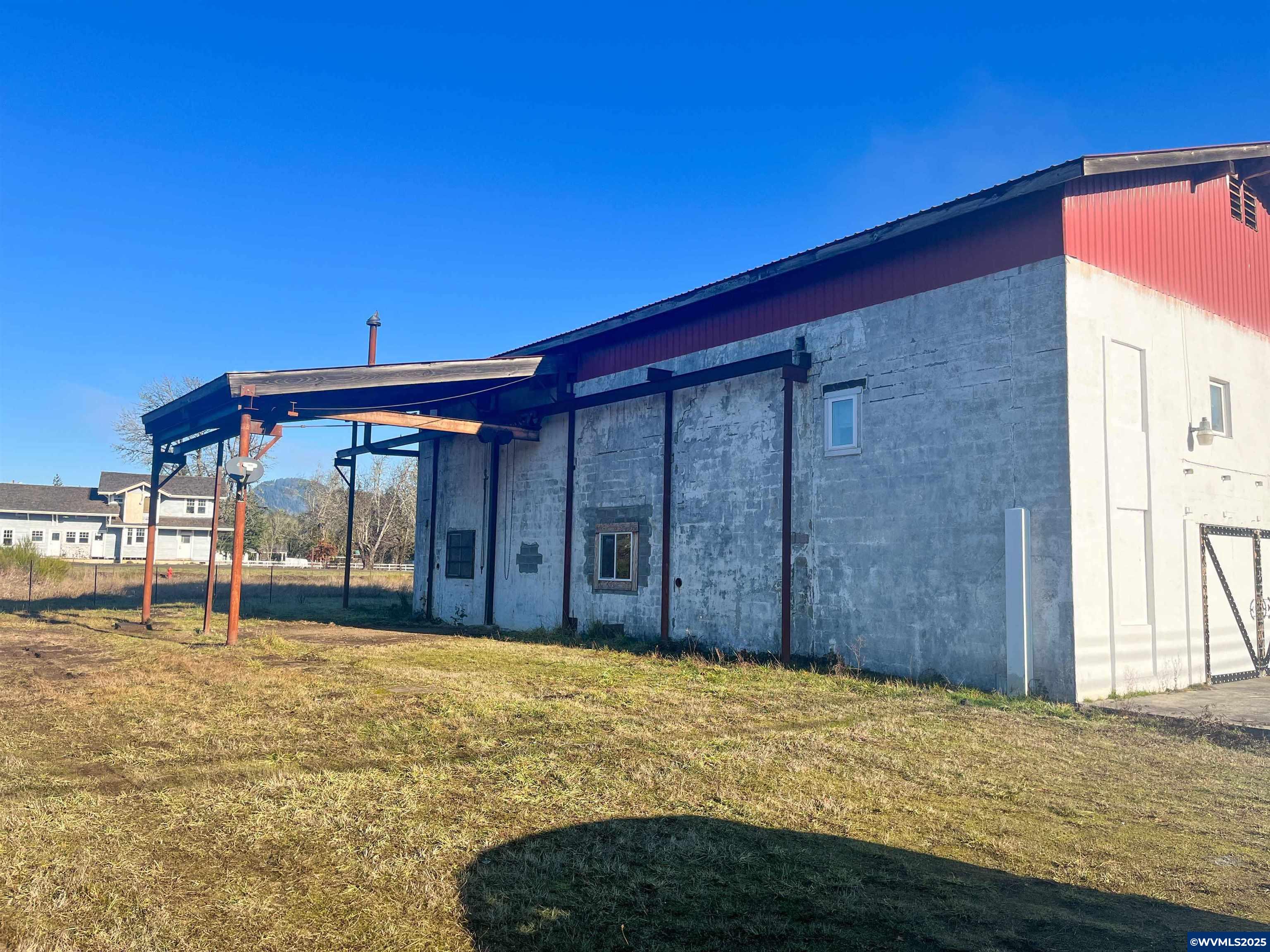 28401 Salmon River Hwy