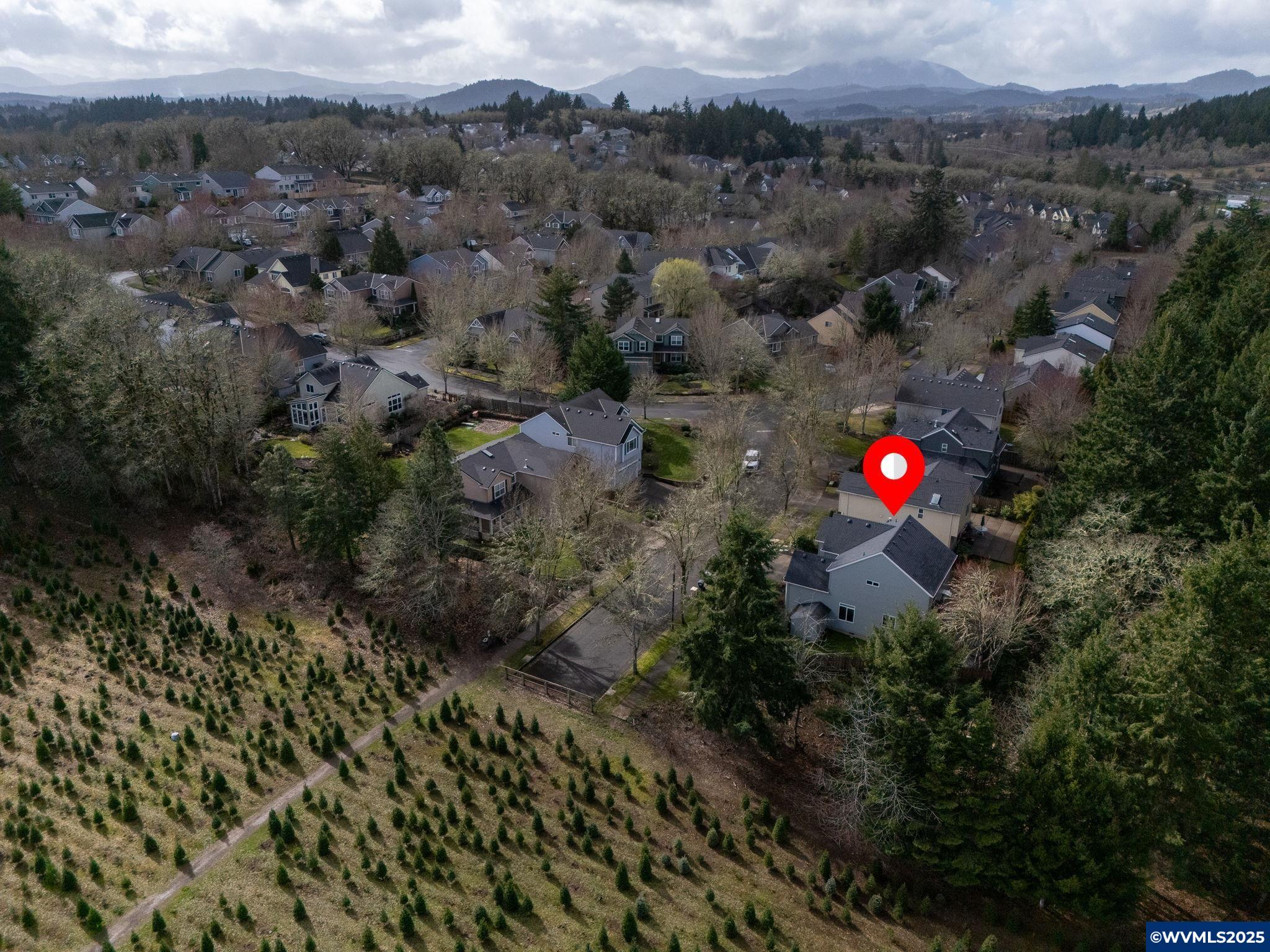 5887 SW Delwood Av