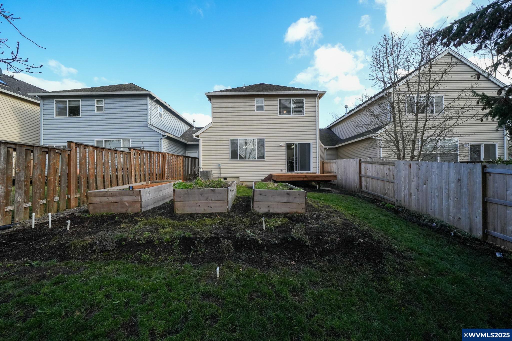 6235 SW Arbor Grove Dr
