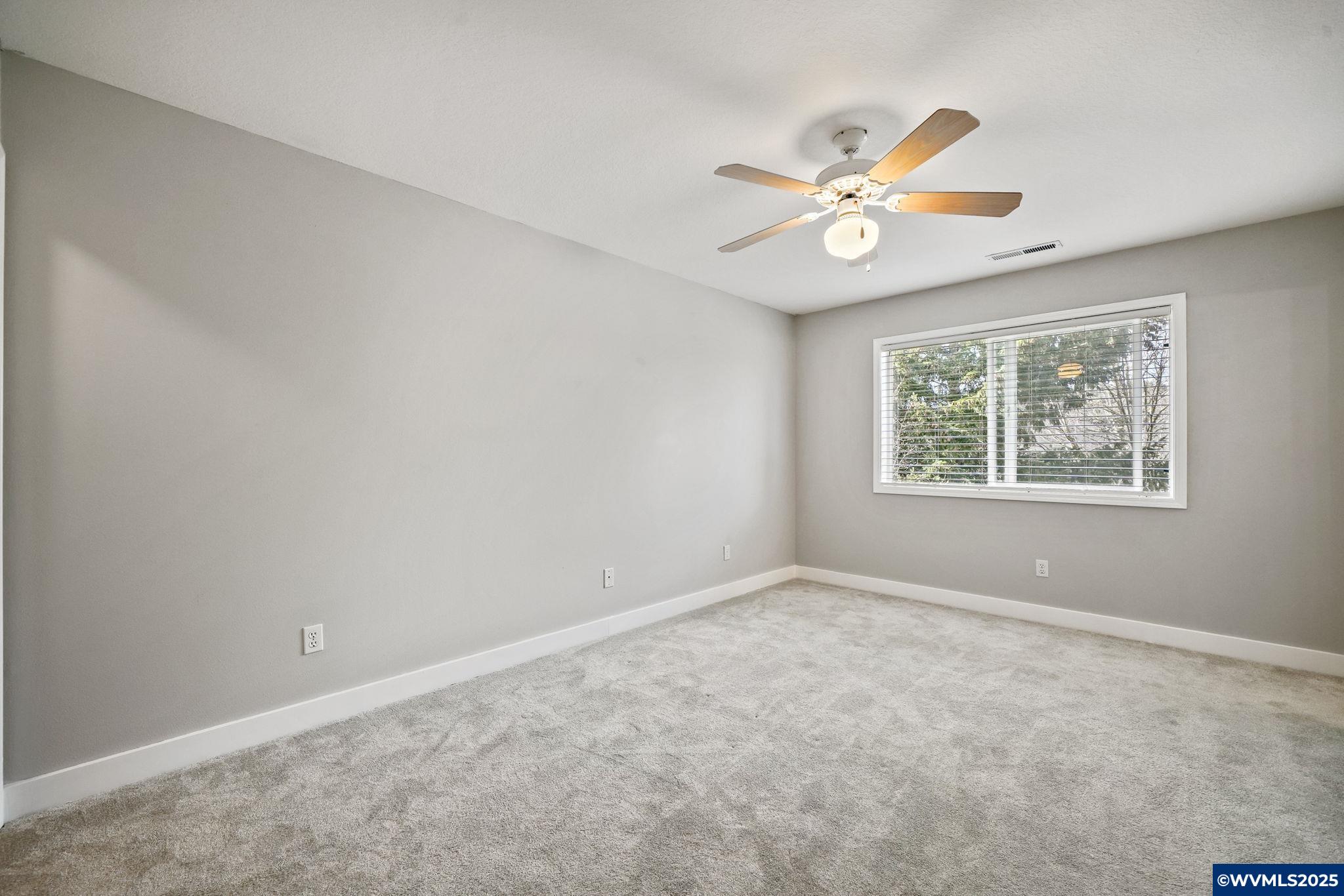 6235 SW Arbor Grove Dr