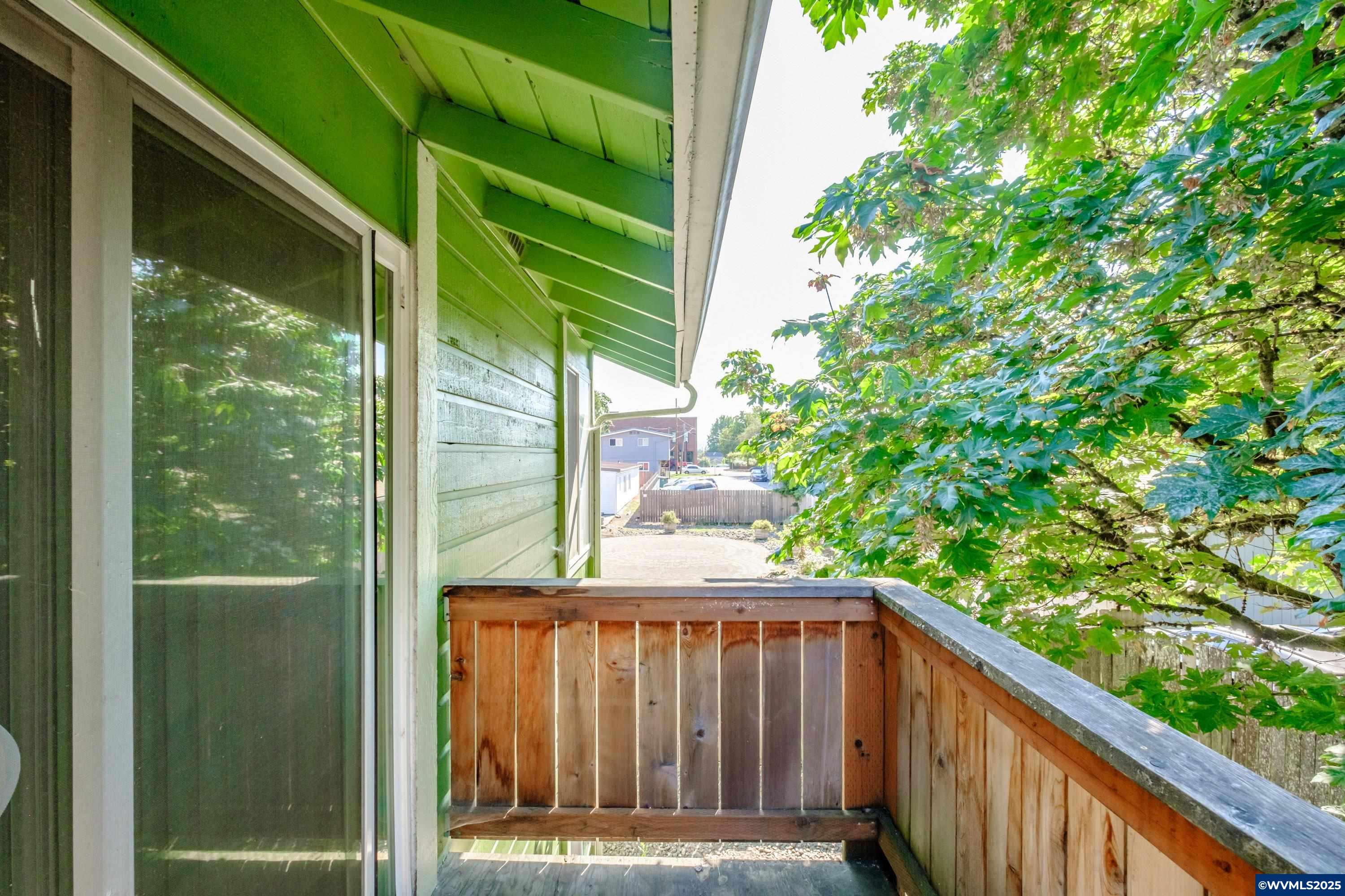 297 W Main St, Monmouth, OR, 97361