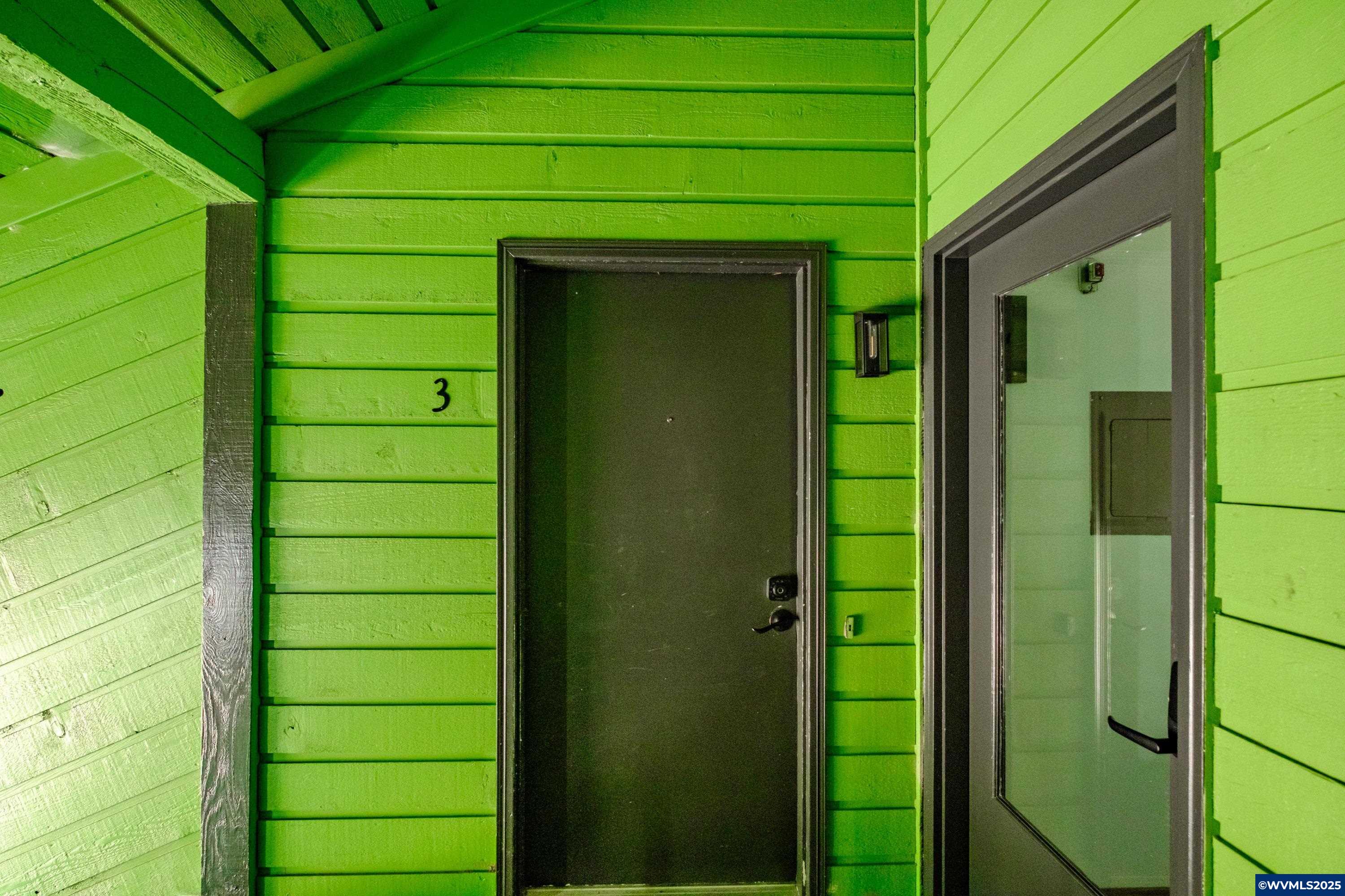 297 W Main St, Monmouth, OR, 97361