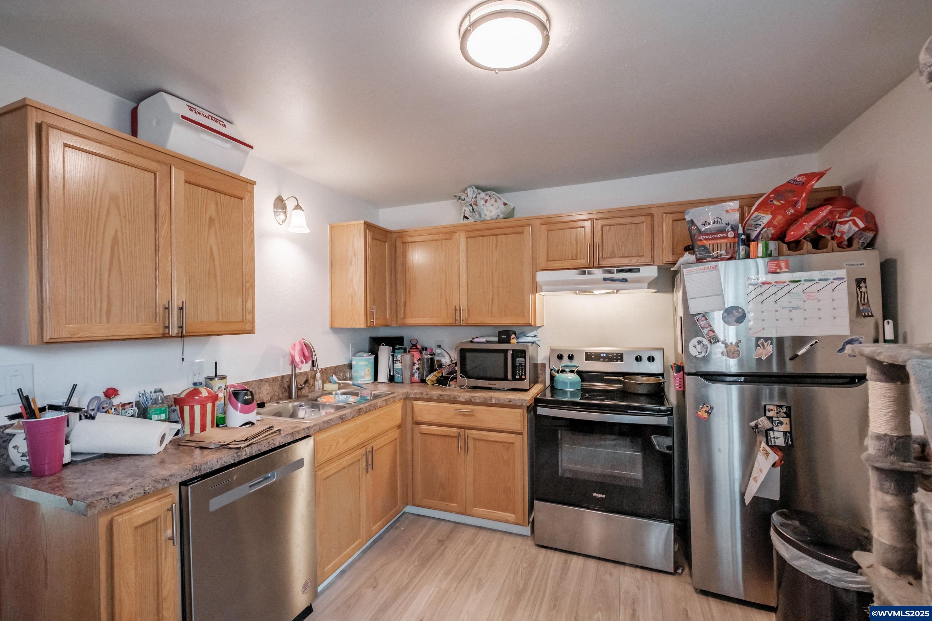 297 W Main St, Monmouth, OR, 97361