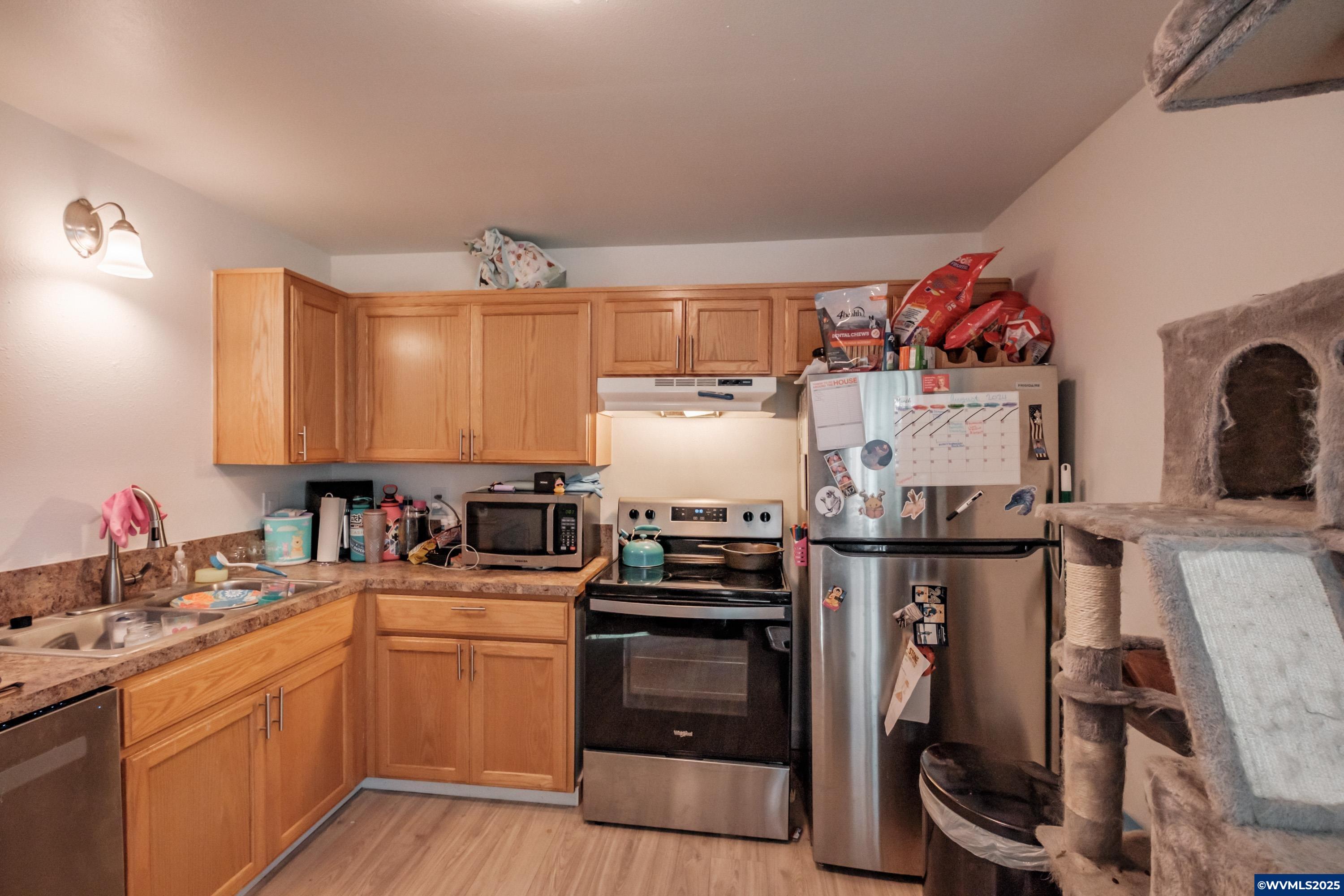 297 W Main St, Monmouth, OR, 97361