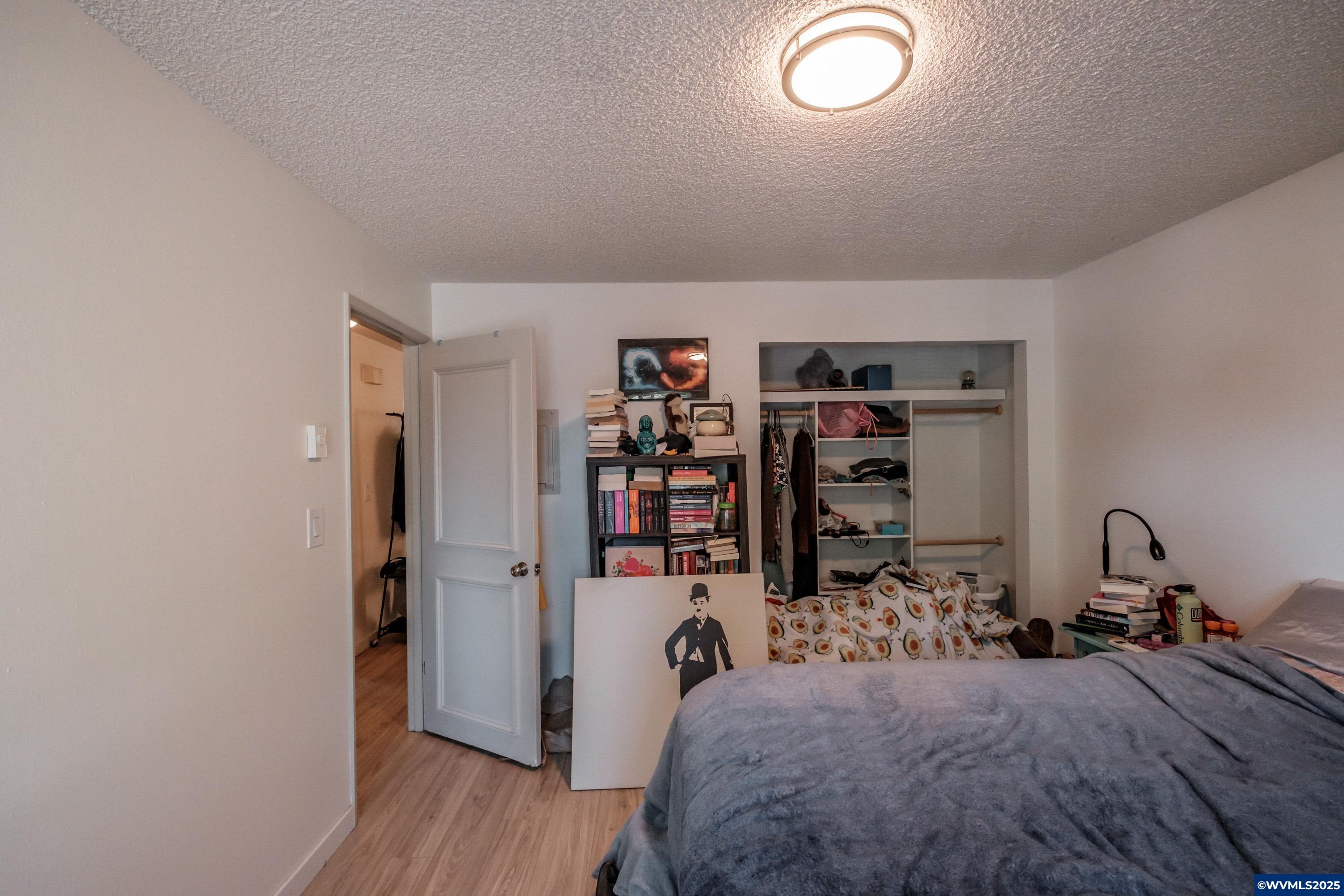 297 W Main St, Monmouth, OR, 97361