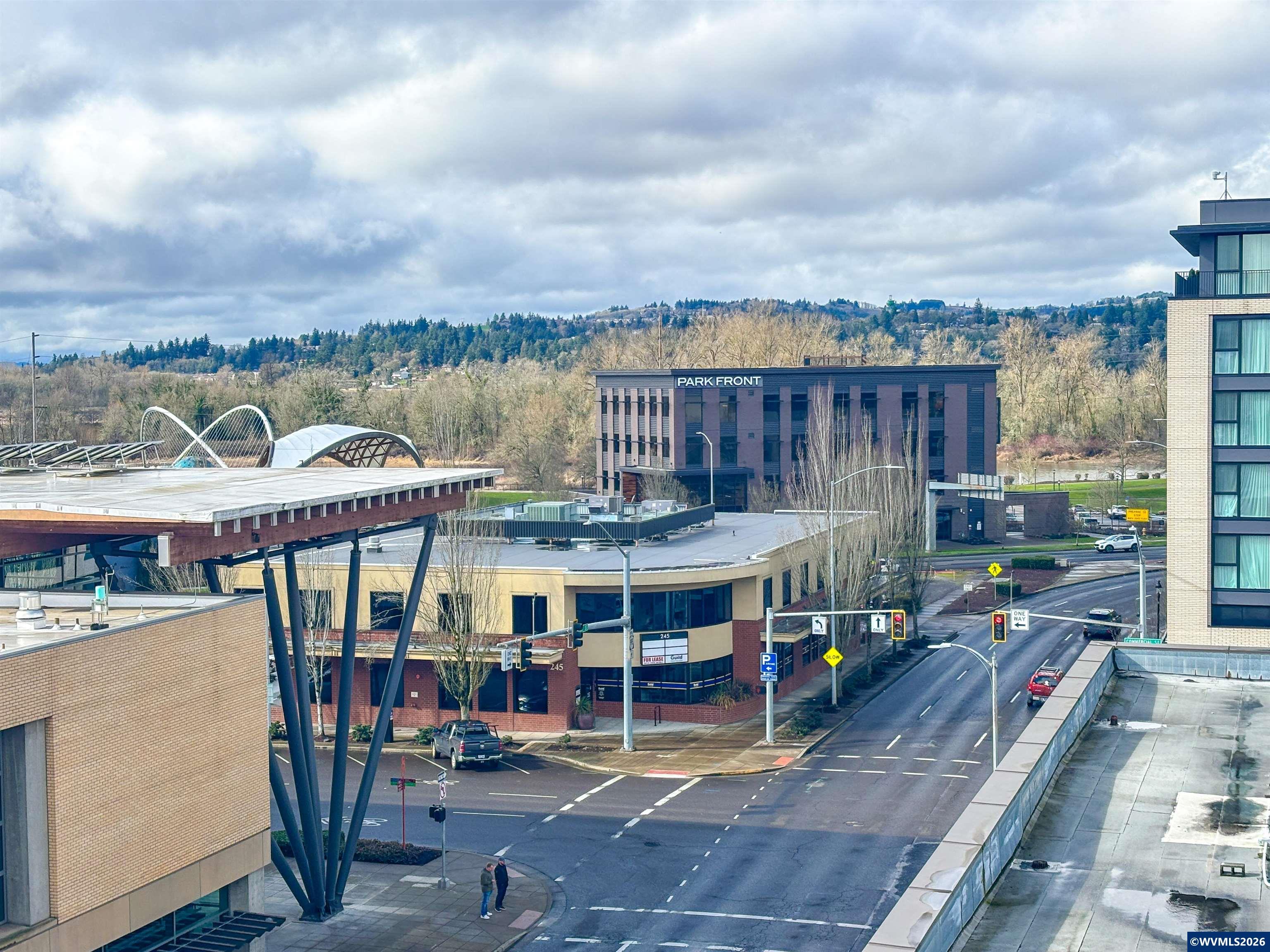 245 Commercial Ste 100-1 St SE