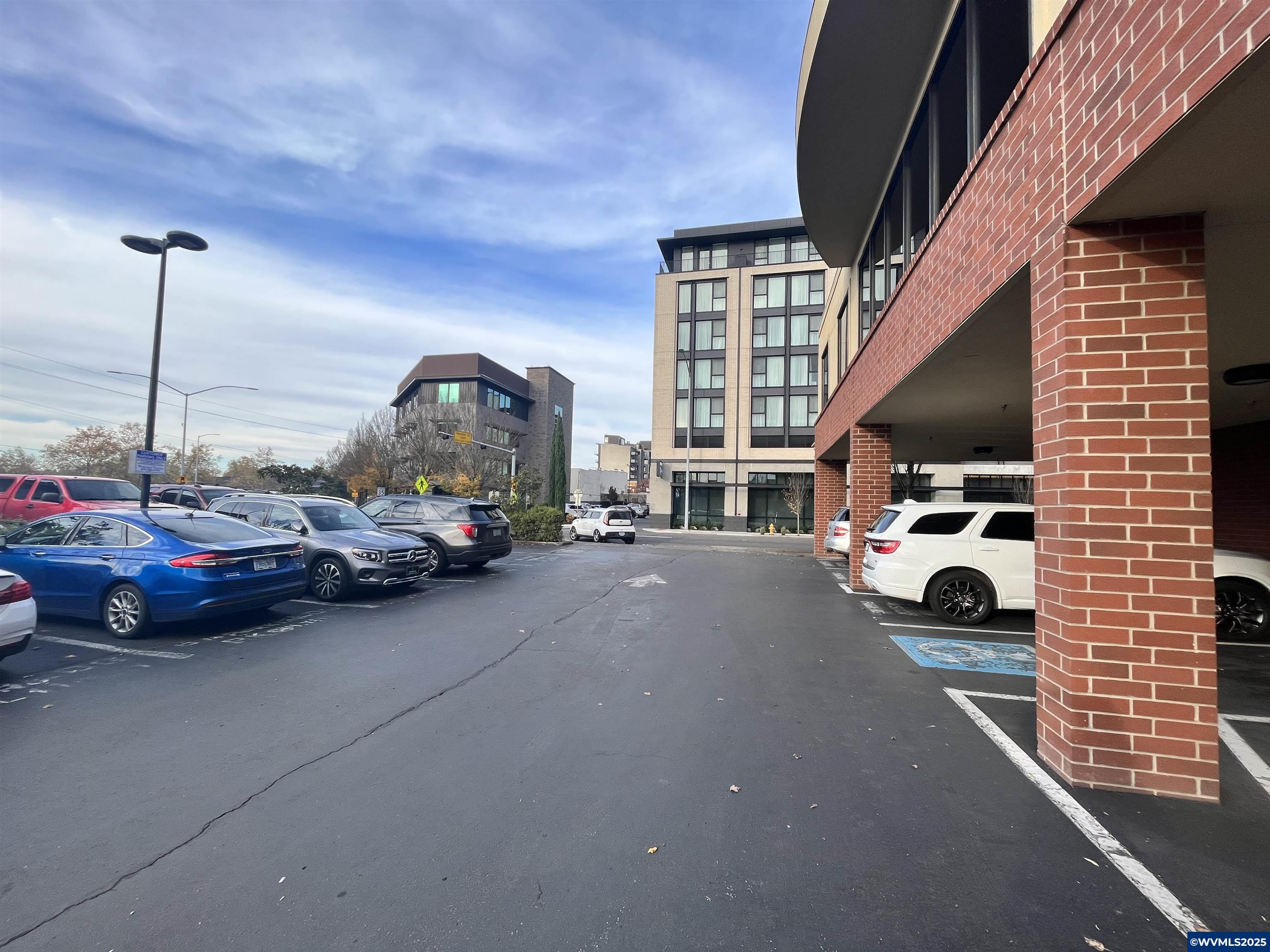 245 Commercial Ste 100-1 St SE