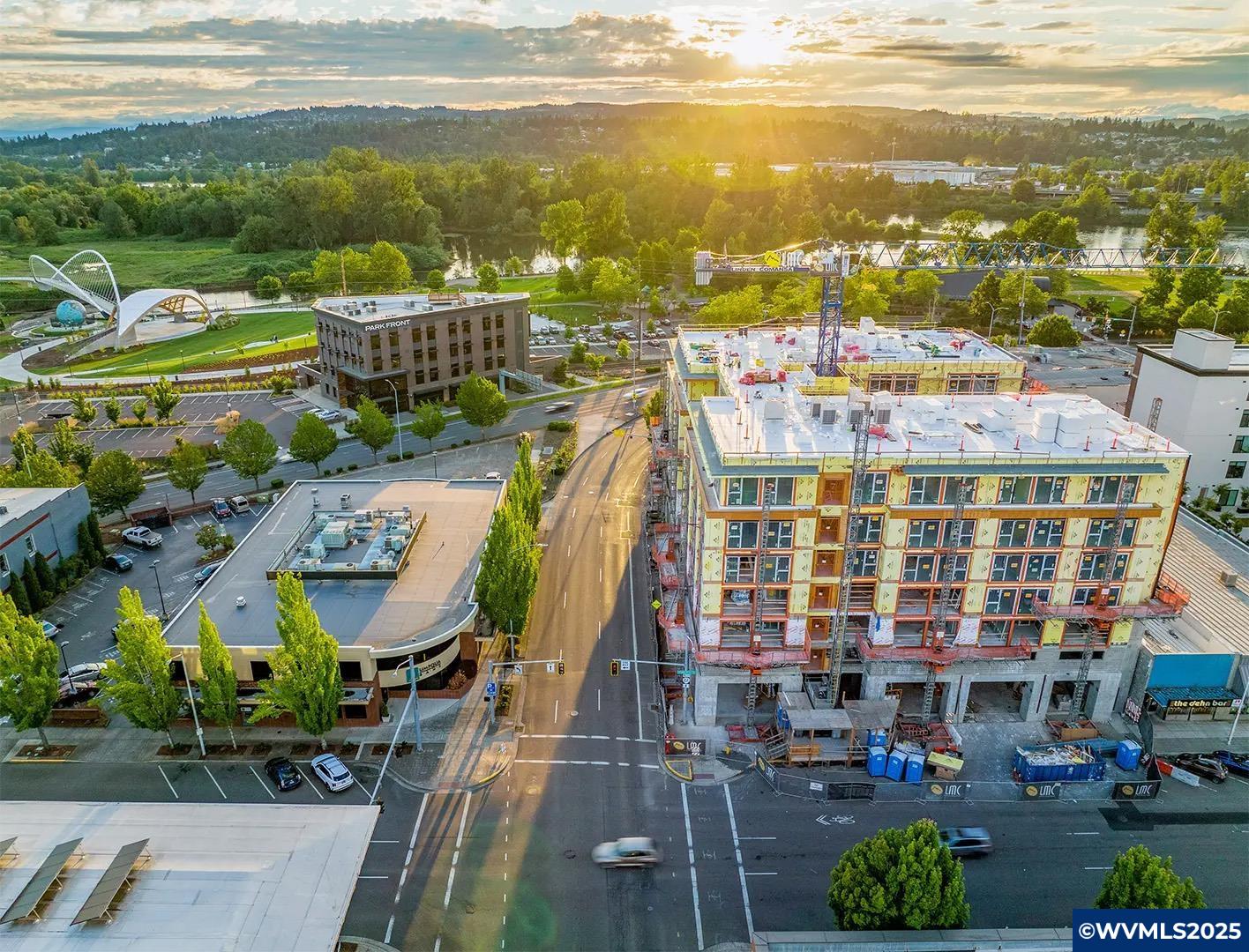 245 Commercial Ste 100-1 St SE