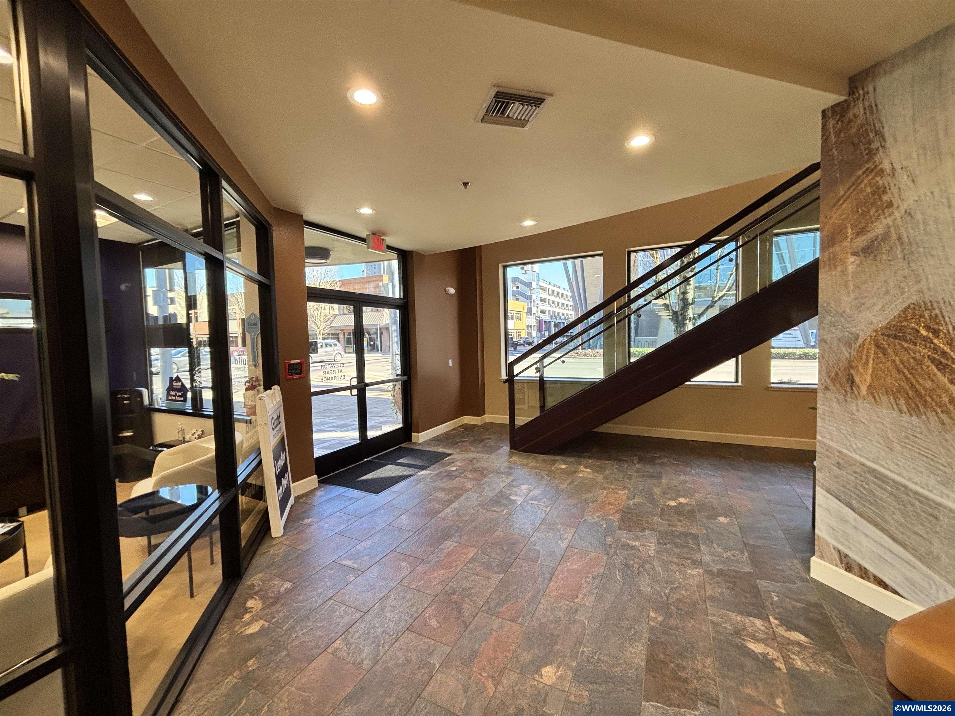 245 Commercial Ste 100-2 St SE