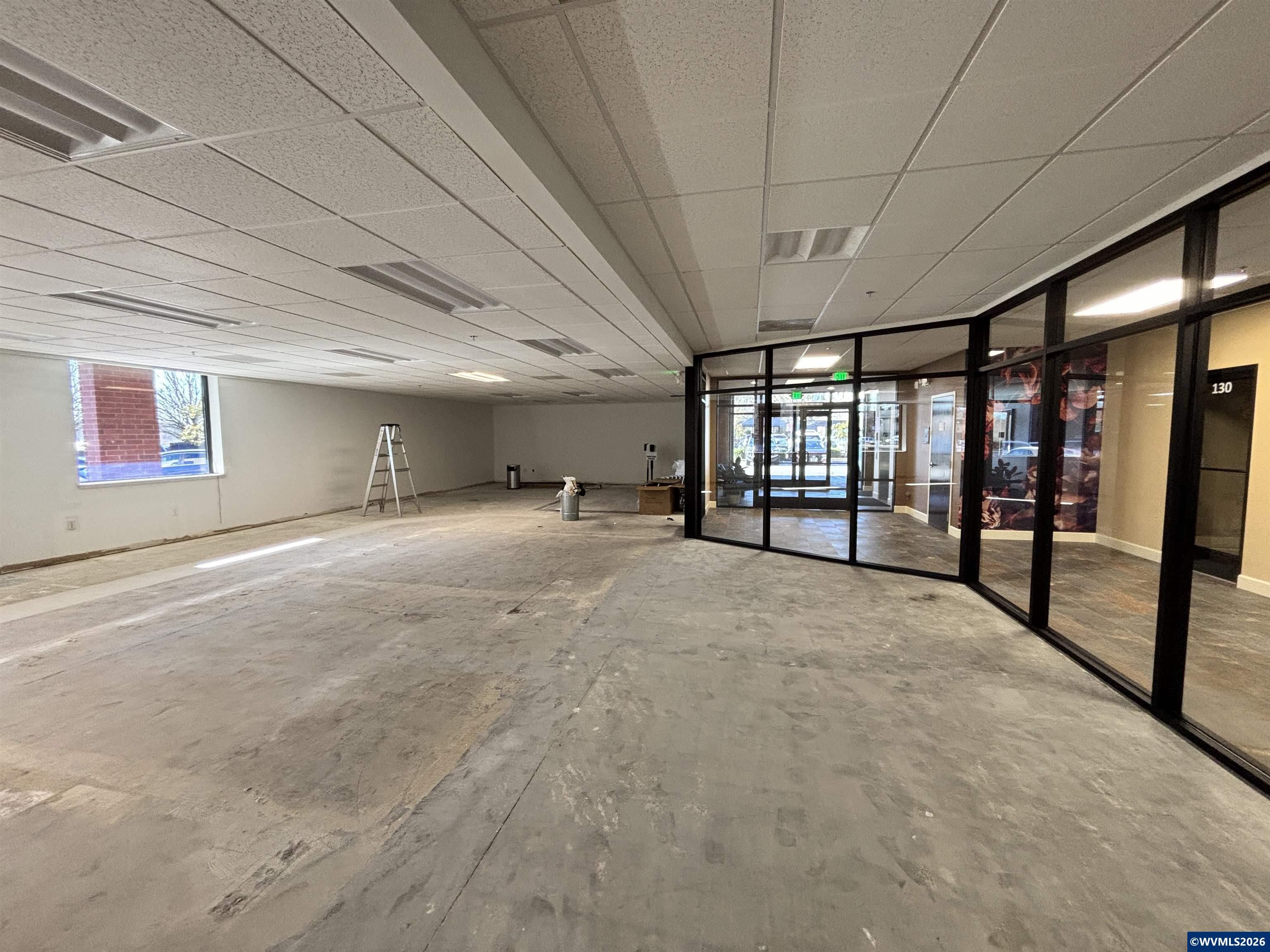245 Commercial Ste 100-2 St SE