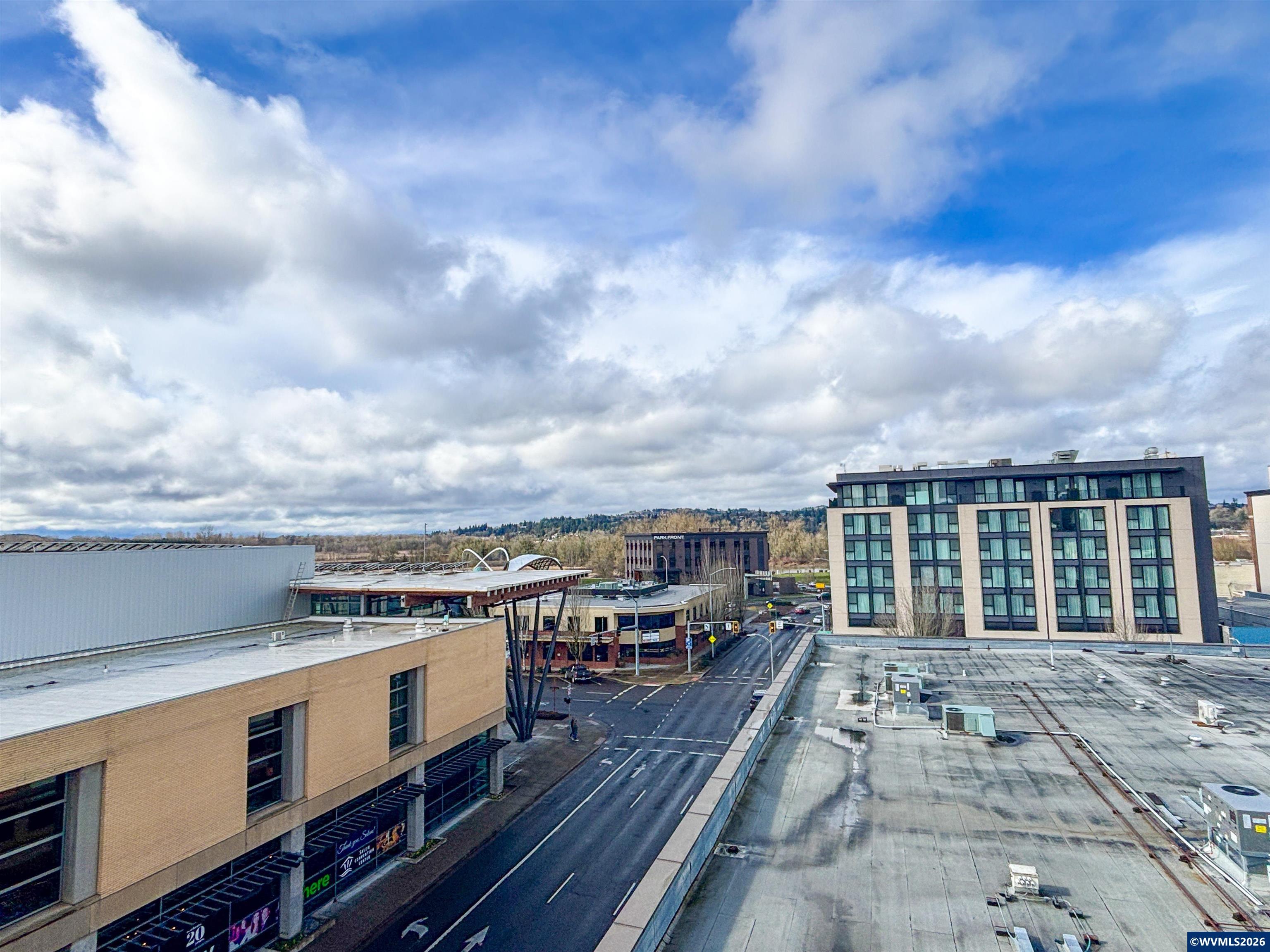 245 Commercial Ste 100-3 St SE