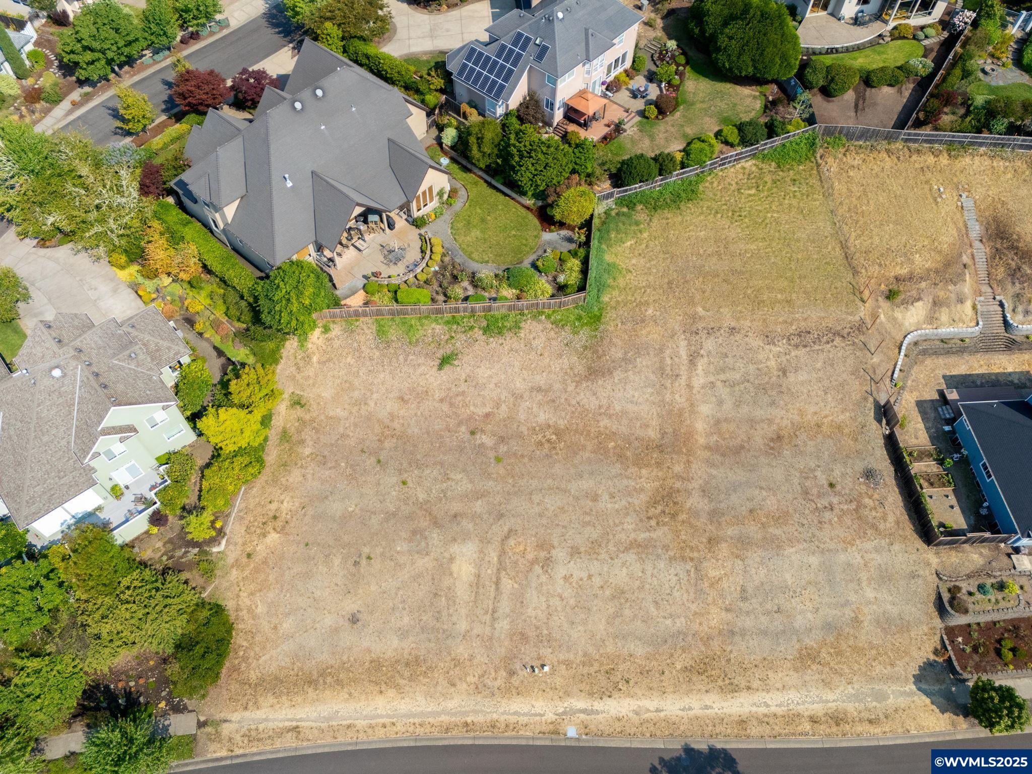 4239 NW Boxwood Dr Dr