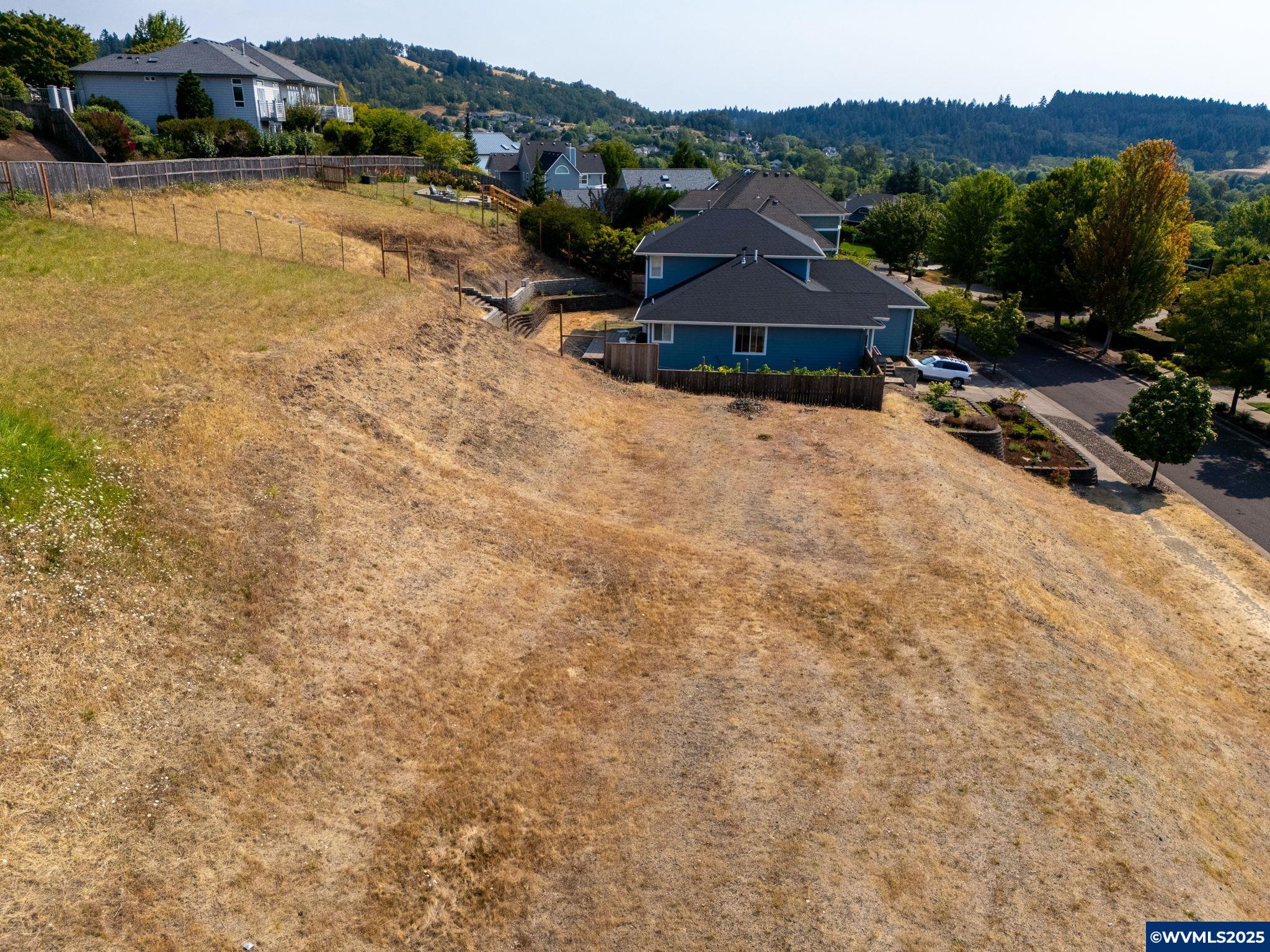 4239 NW Boxwood Dr Dr