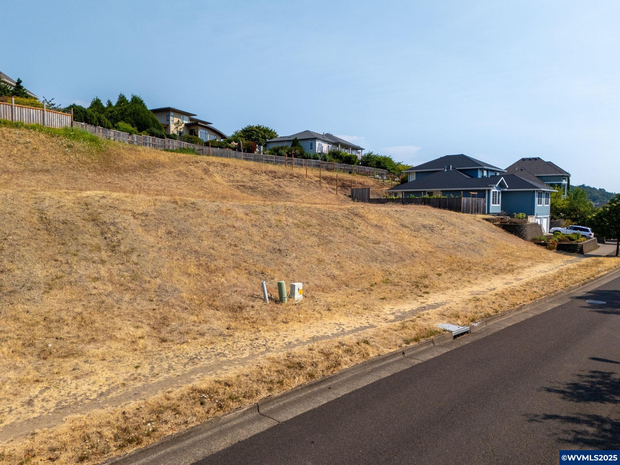 4239 NW Boxwood Dr Dr