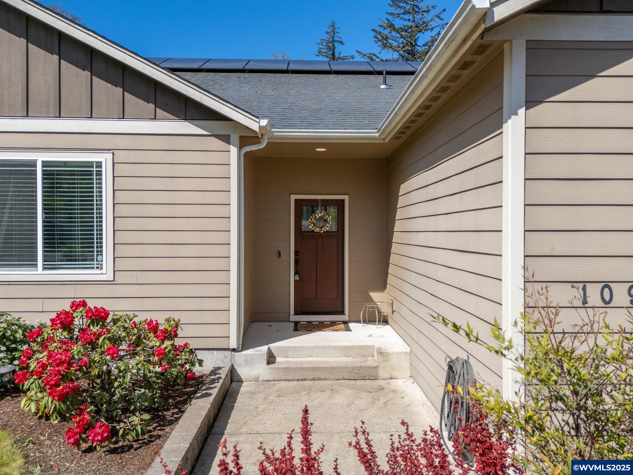 1092 Mirada Dr NW