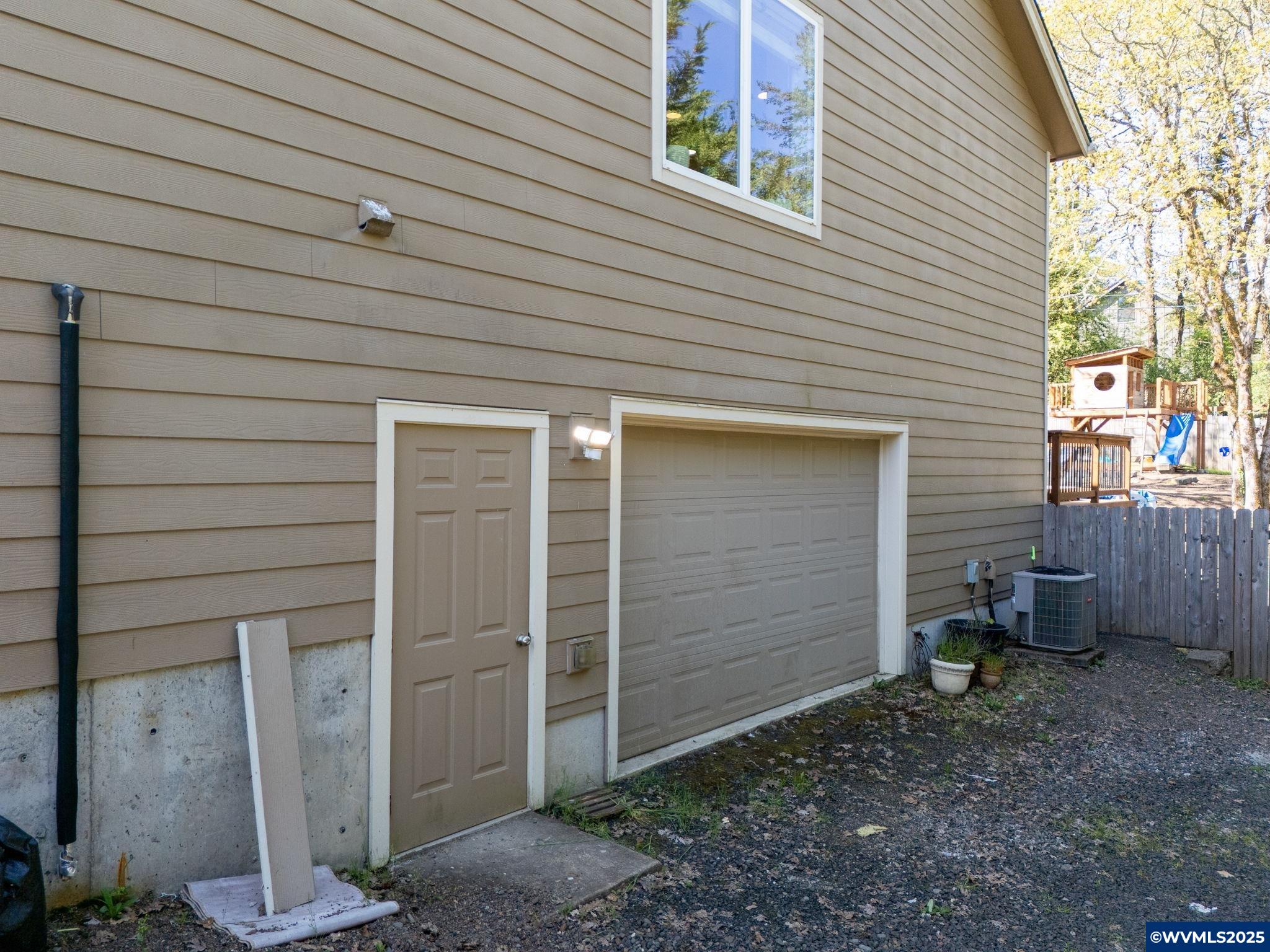 1092 Mirada Dr NW