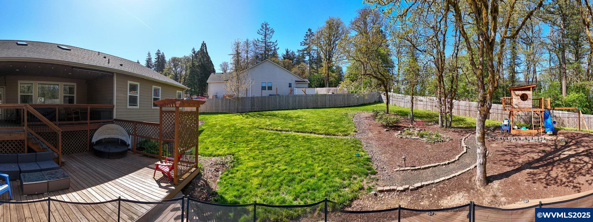 1092 Mirada Dr NW