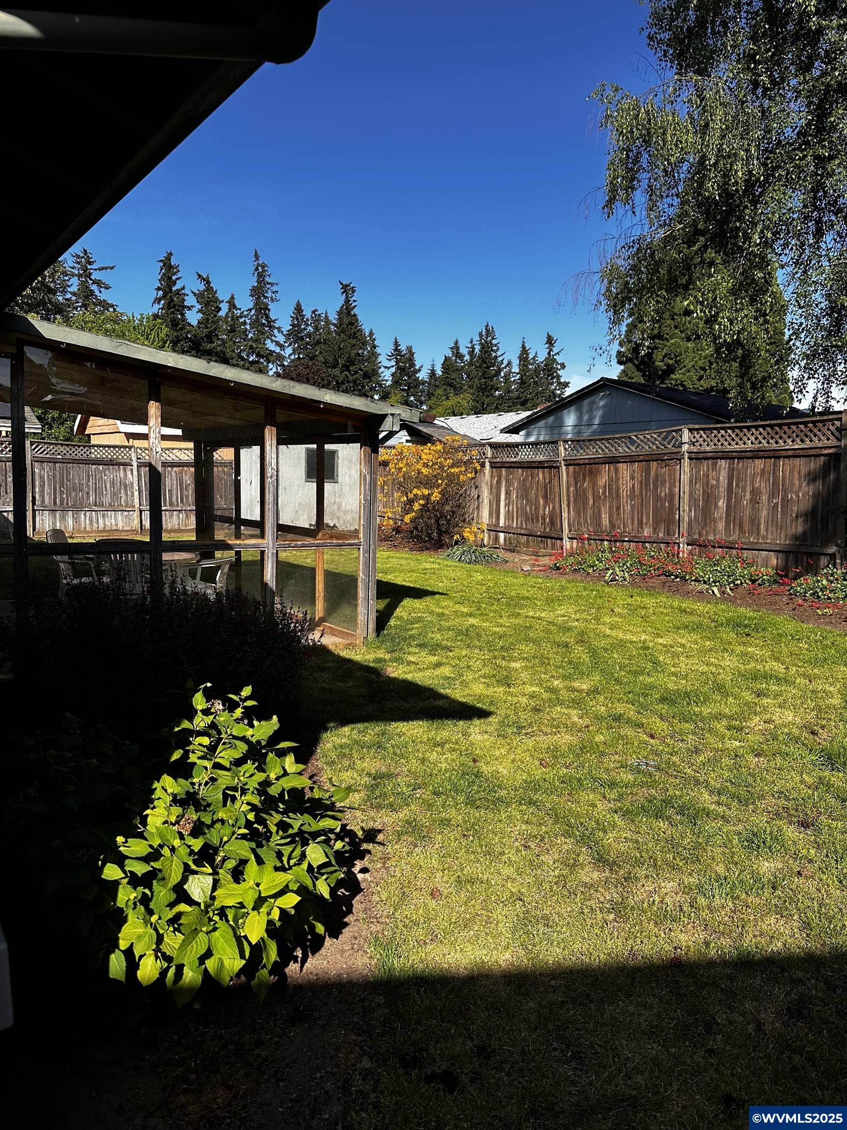432 Willow Av