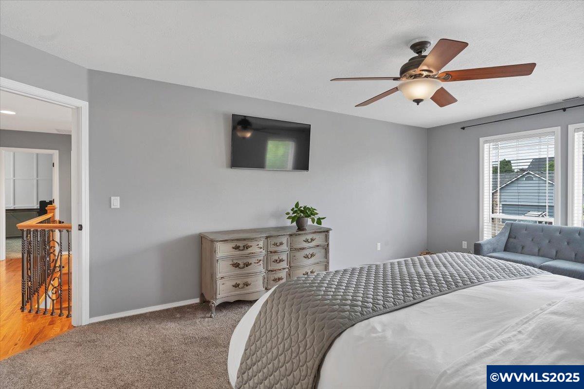5461 Monterey Dr