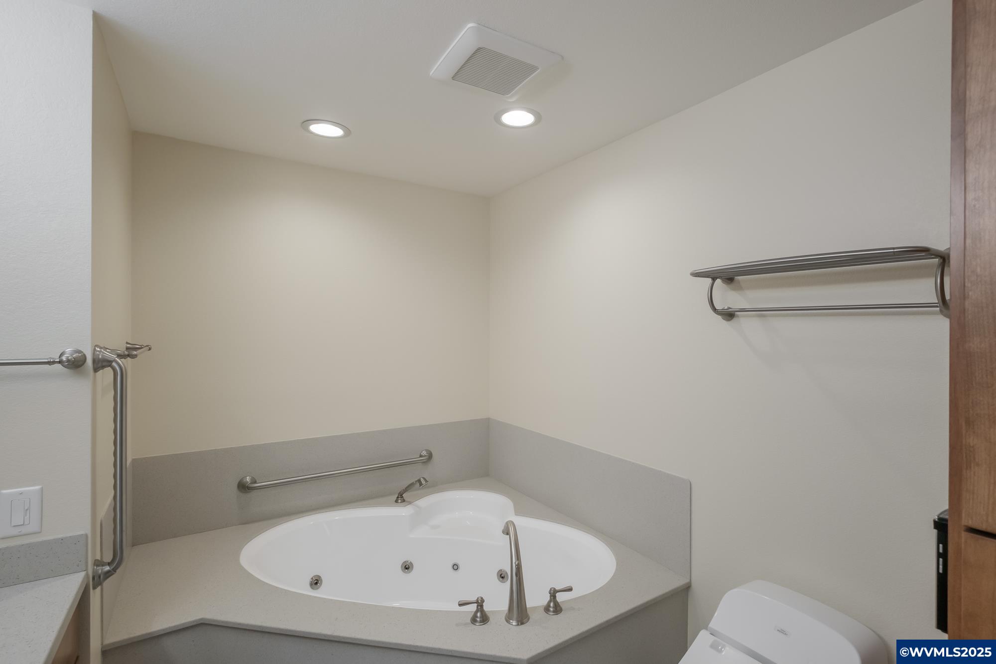 6113 Trevino Ct