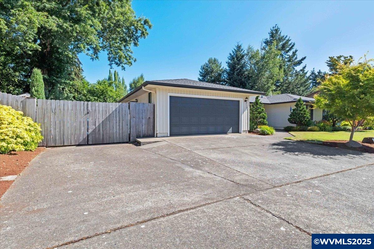 1386 Spyglass Ct SE