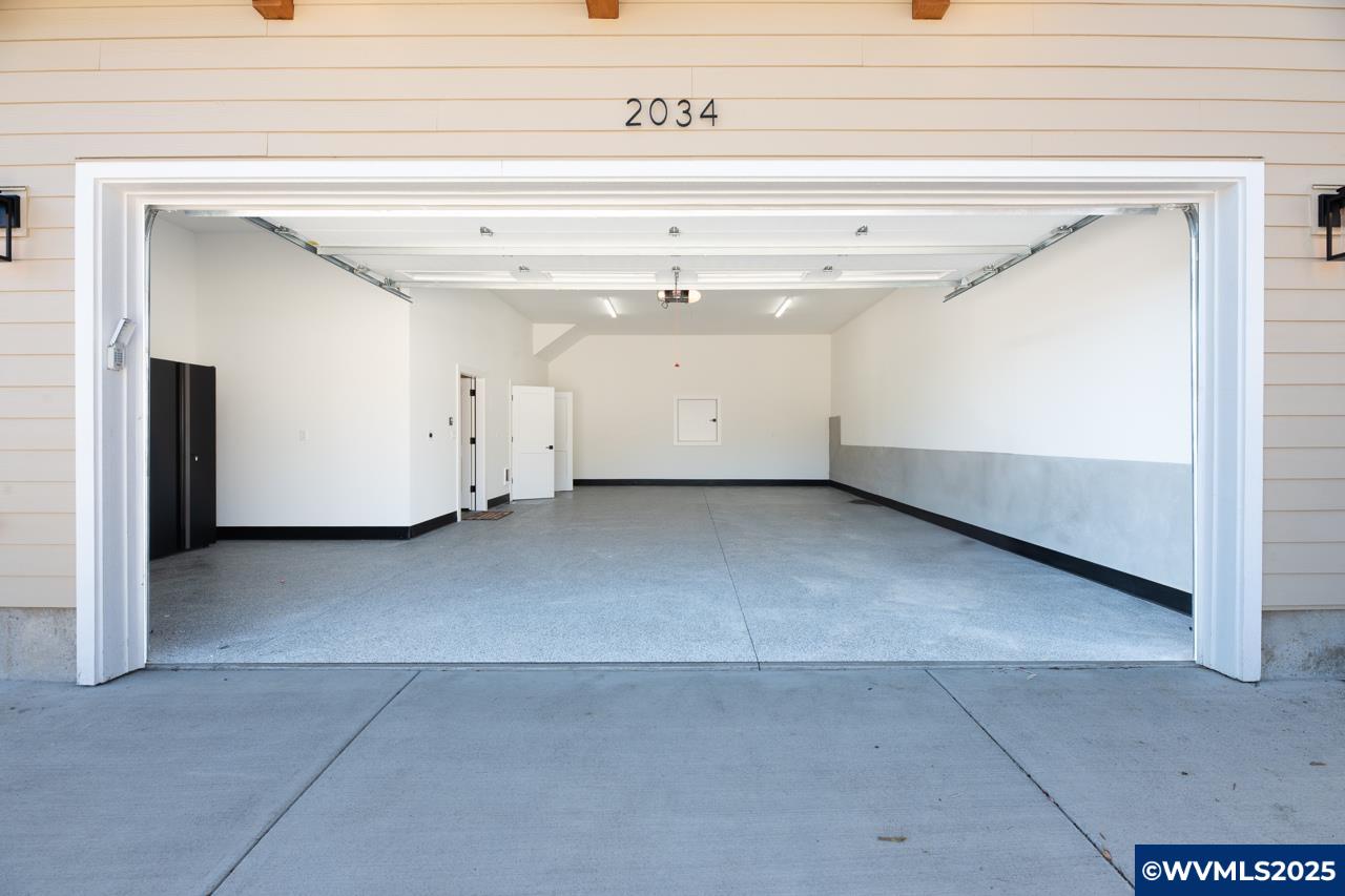 2034 NW Victory Av