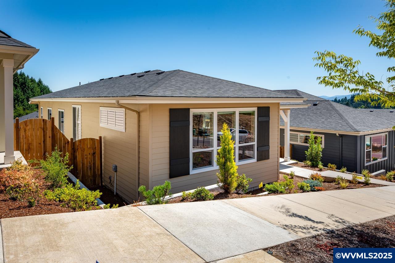 2034 NW Victory Av