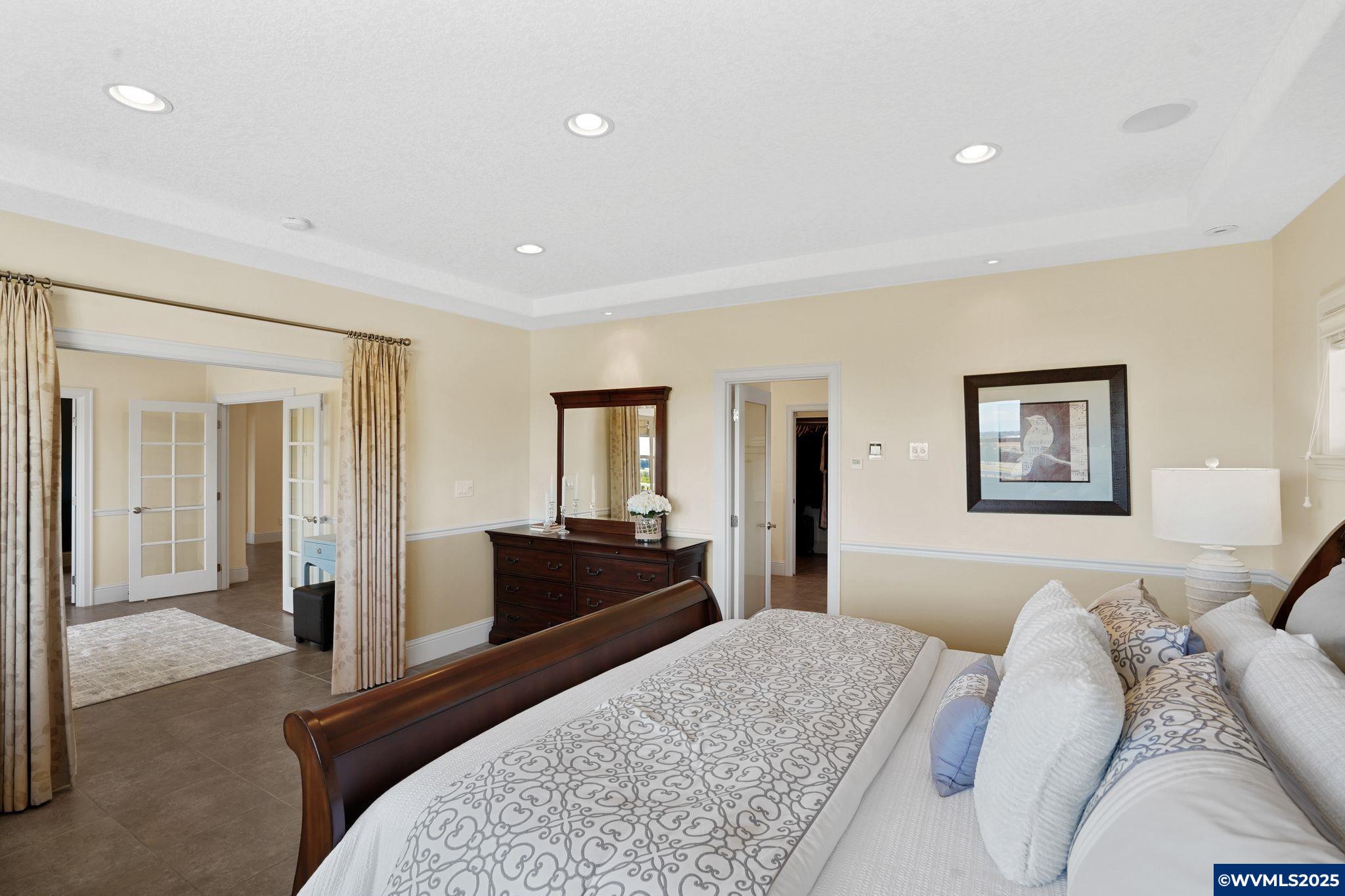 6219 NE Pettibone Dr