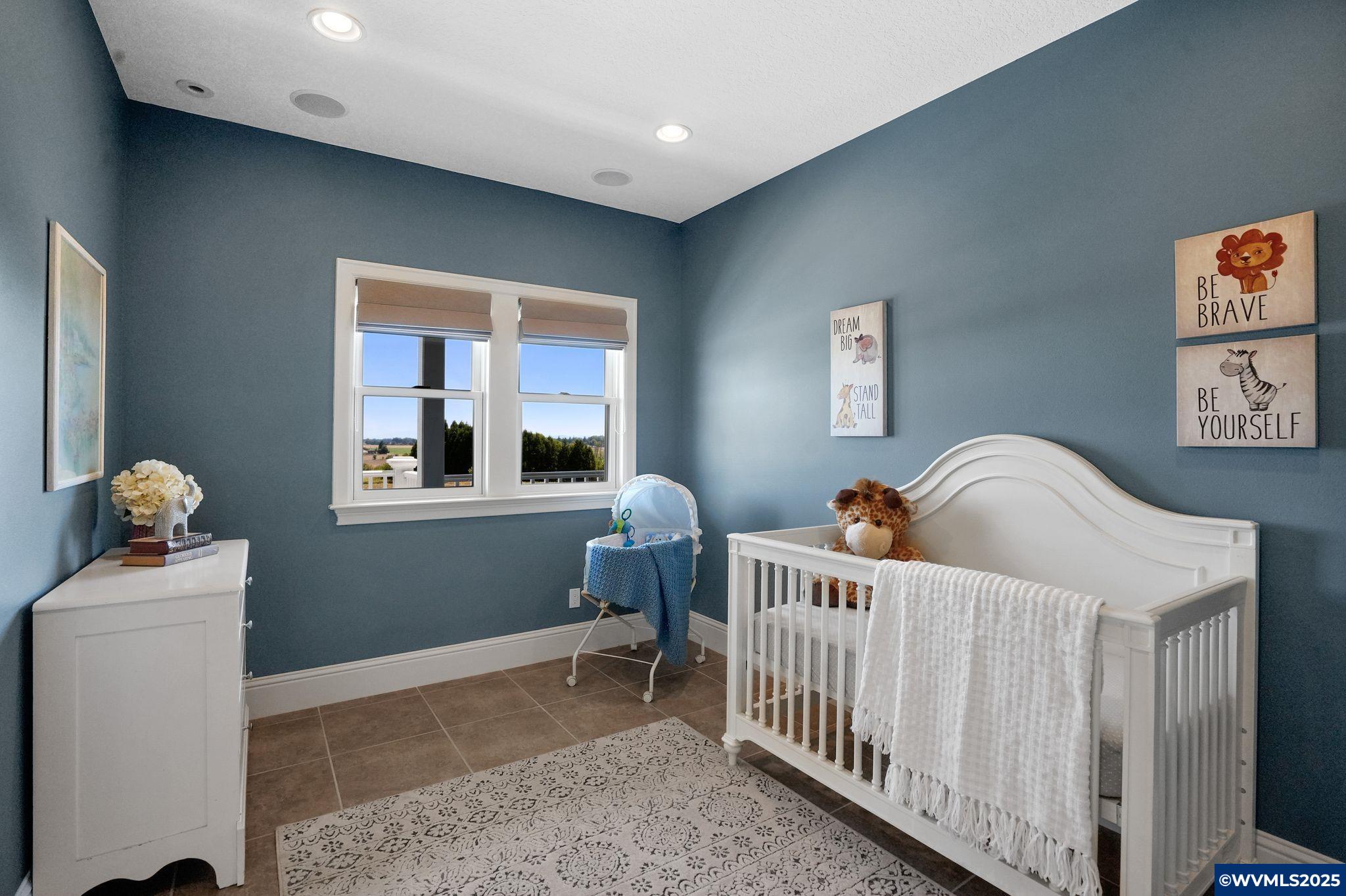 6219 NE Pettibone Dr