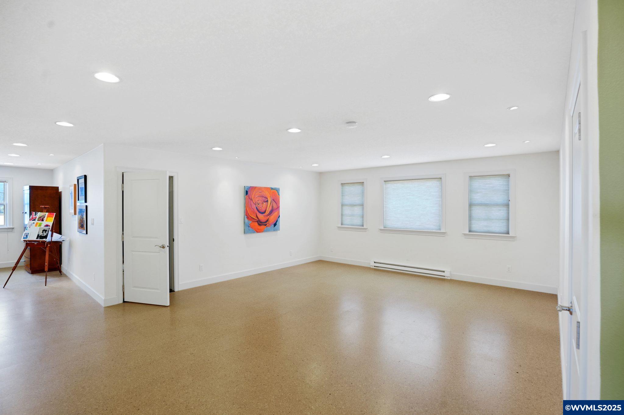 6219 NE Pettibone Dr