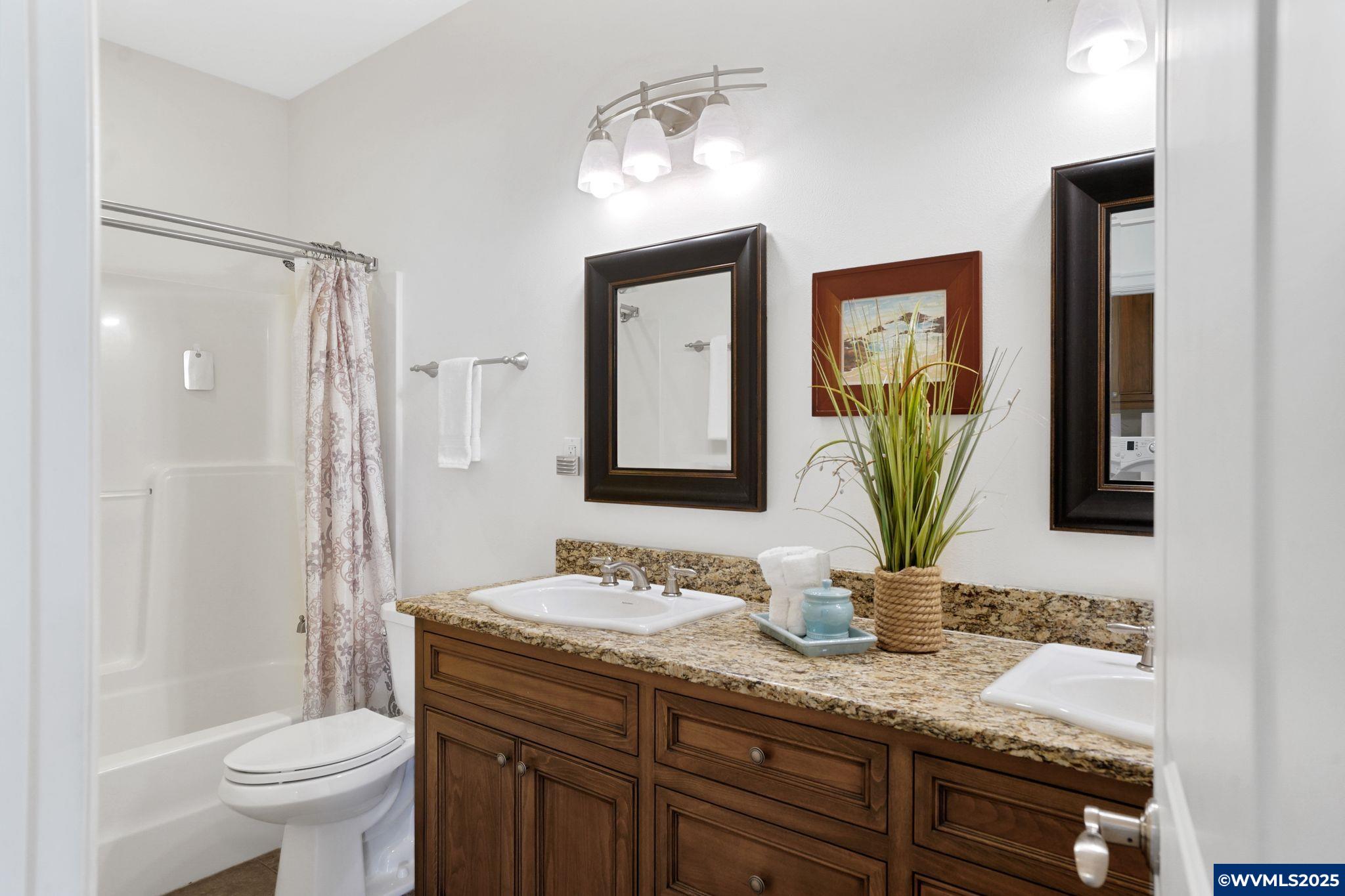 6219 NE Pettibone Dr