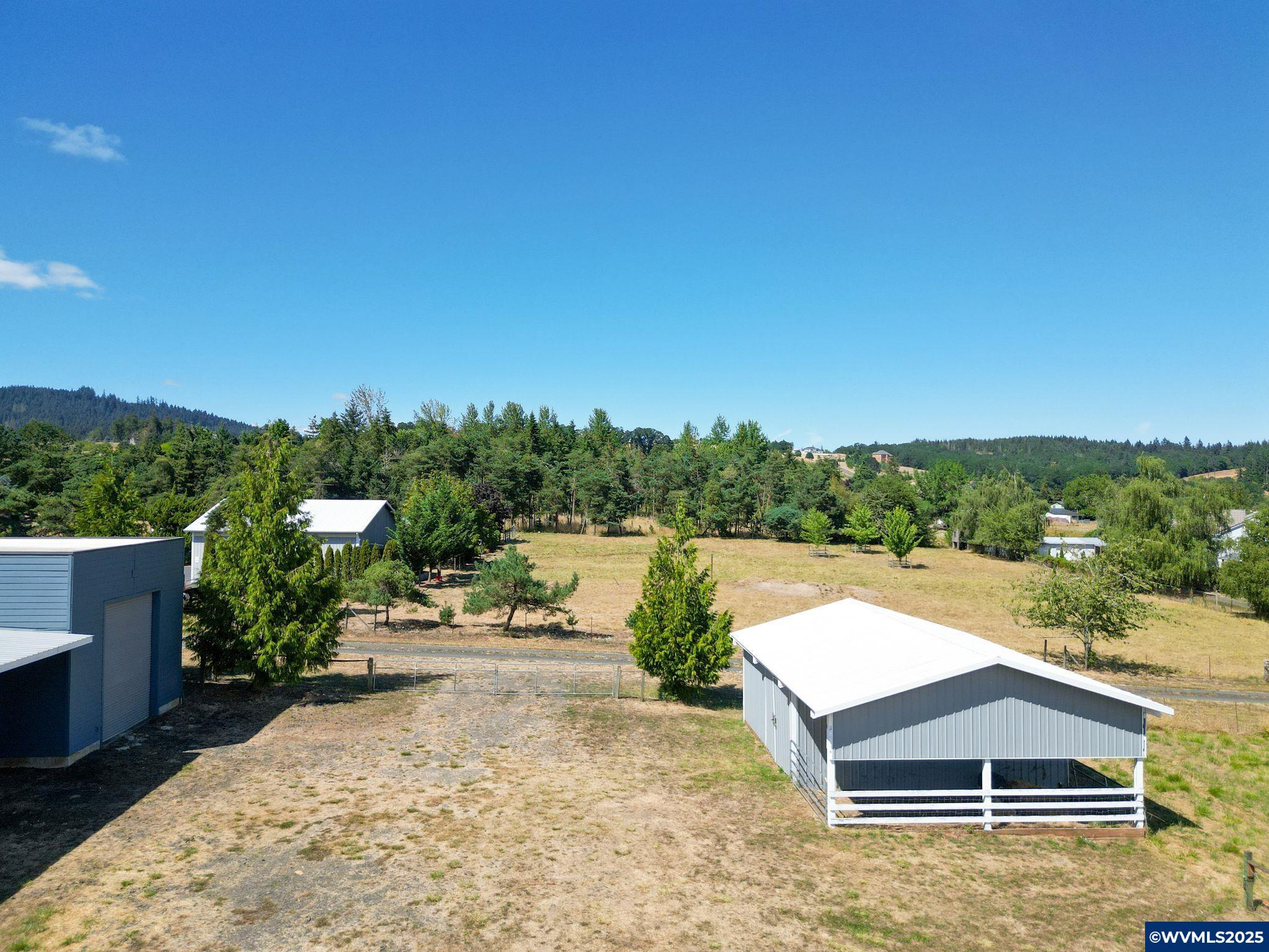 6219 NE Pettibone Dr