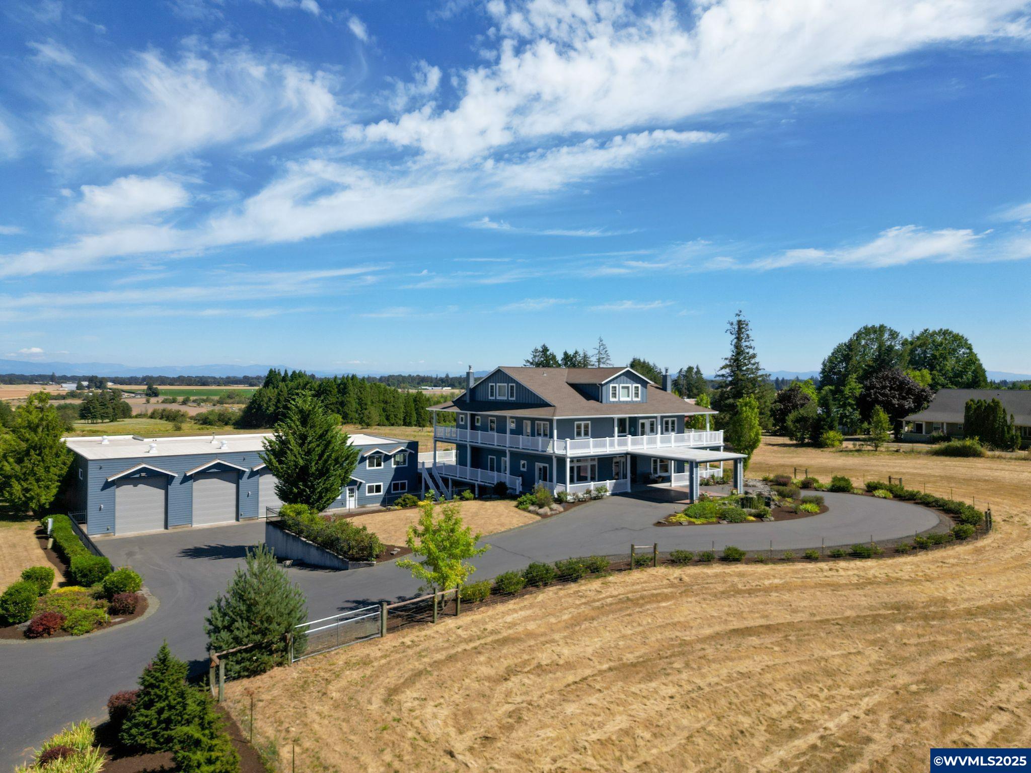 6219 NE Pettibone Dr