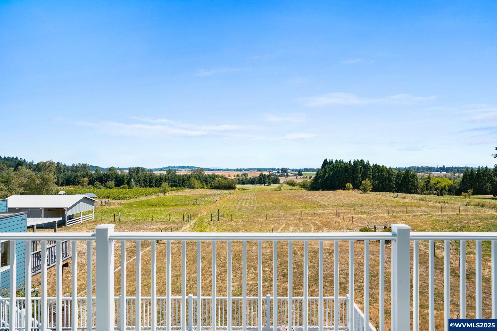 6219 NE Pettibone Dr