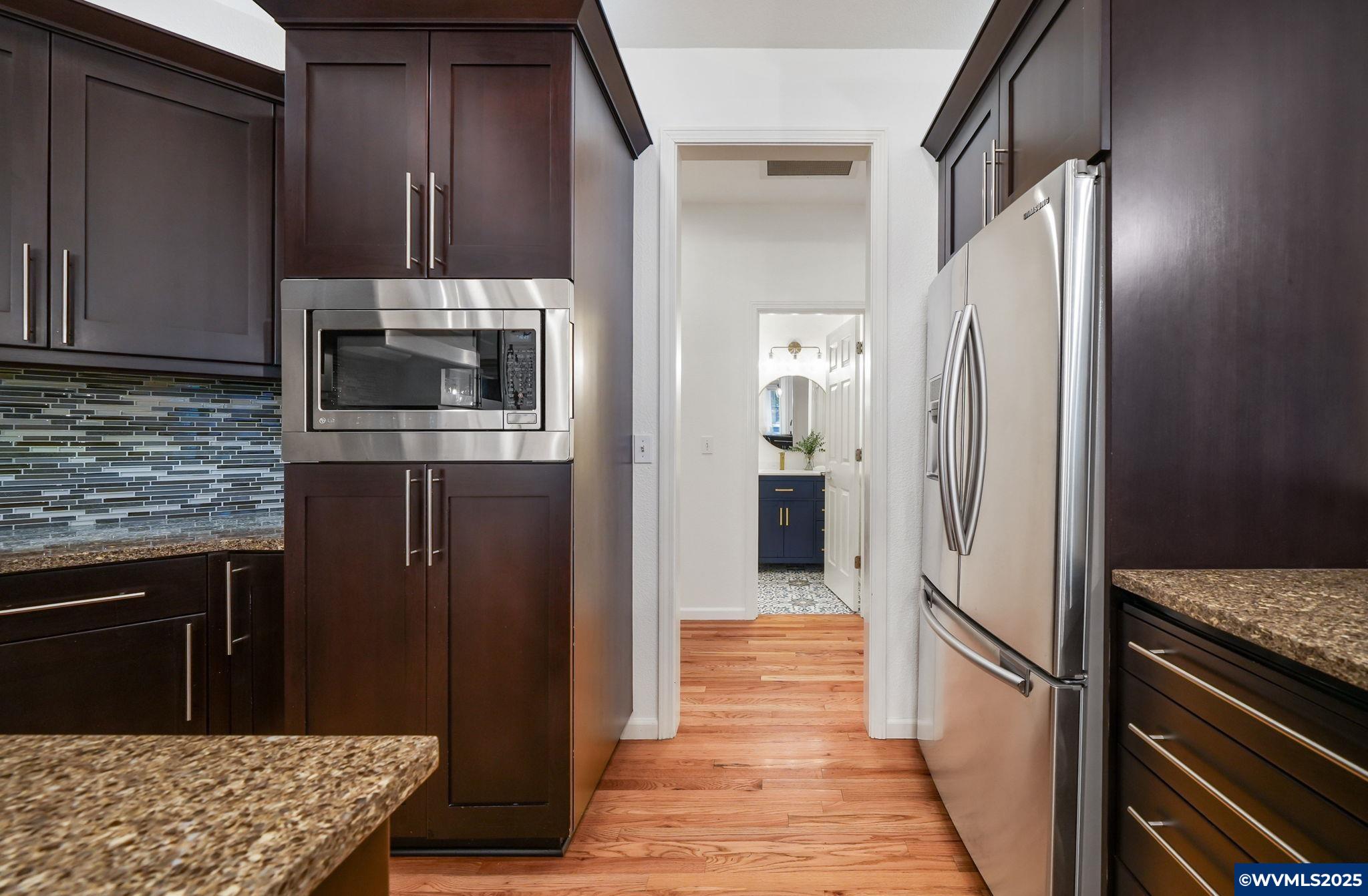 3423 NW Glenridge Dr