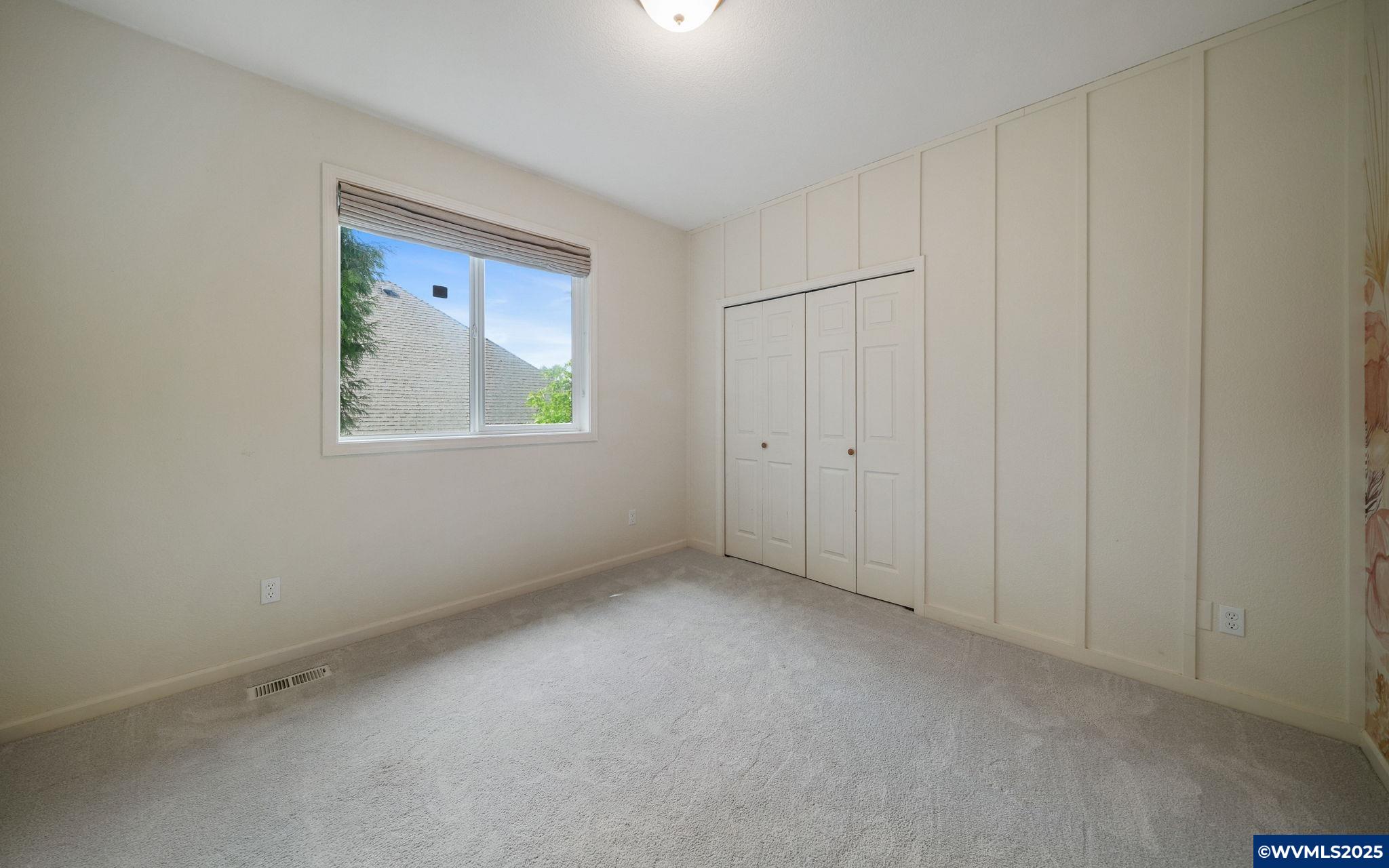 3423 NW Glenridge Dr