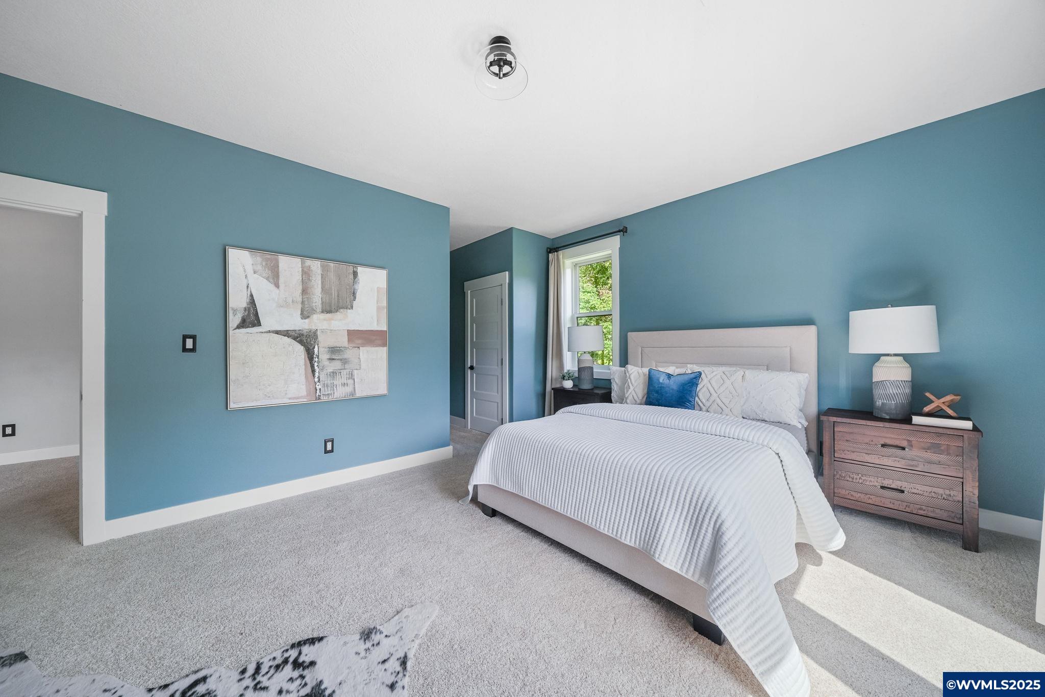7060 NW Oak Creek Dr