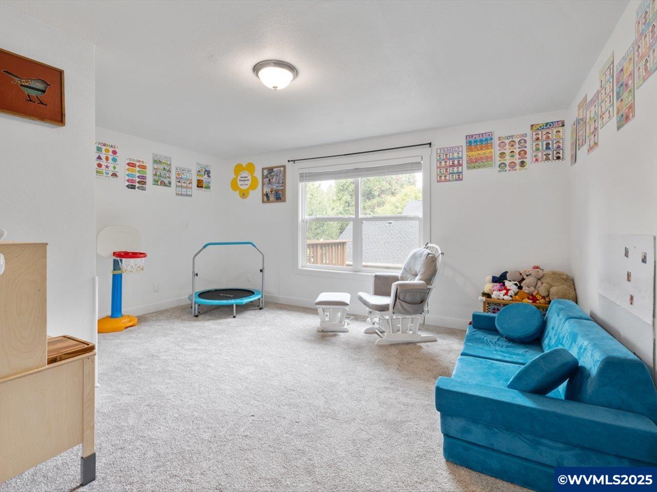 4266 Palestine Av NW